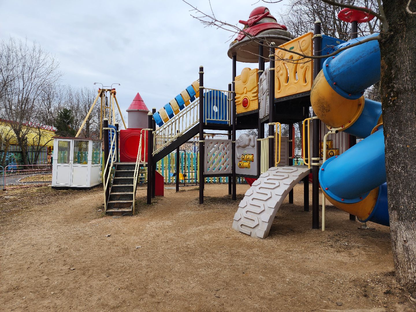 сергиев посад, парк чудес, аттракционы, лебеди,