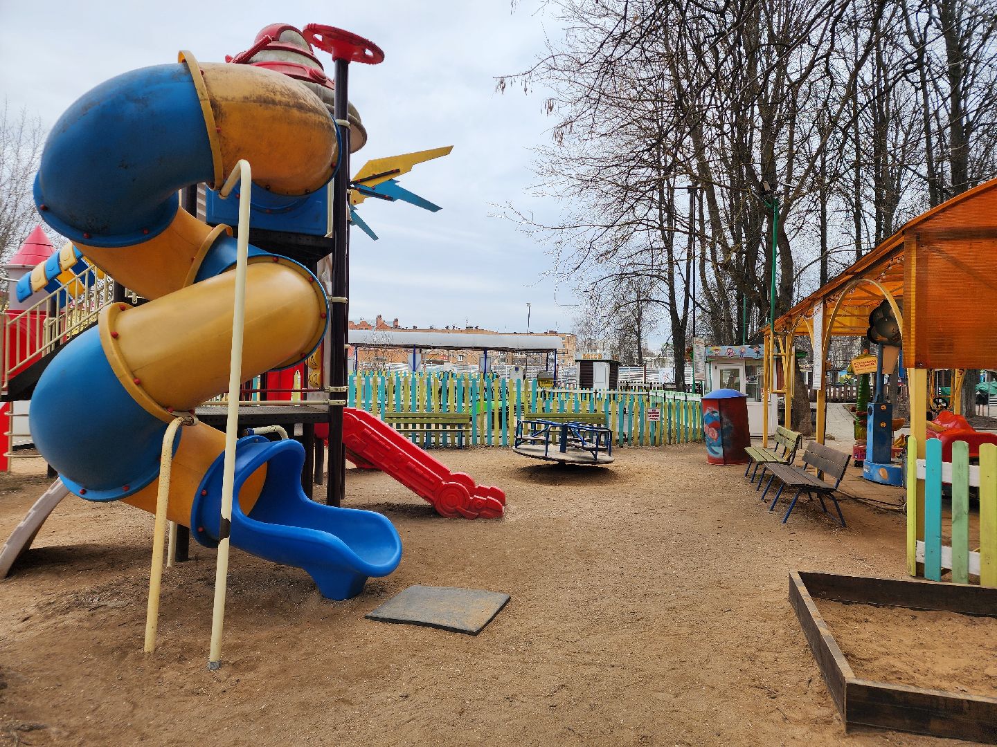 сергиев посад, парк чудес, аттракционы, лебеди,