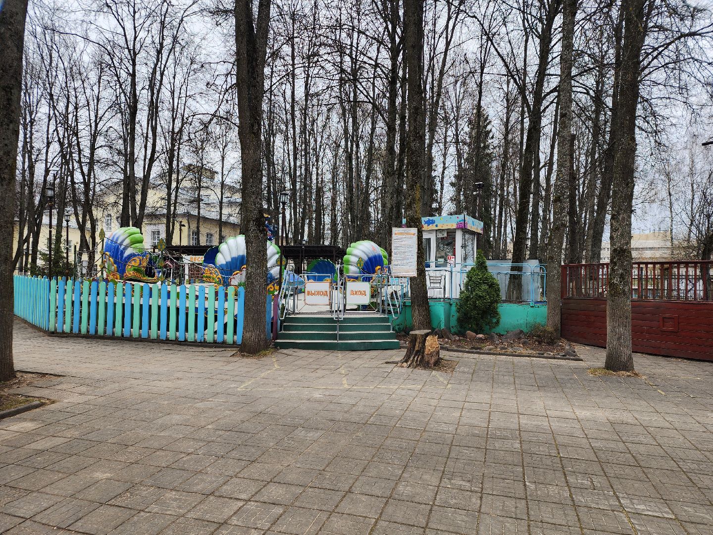 сергиев посад, парк чудес, аттракционы, лебеди,