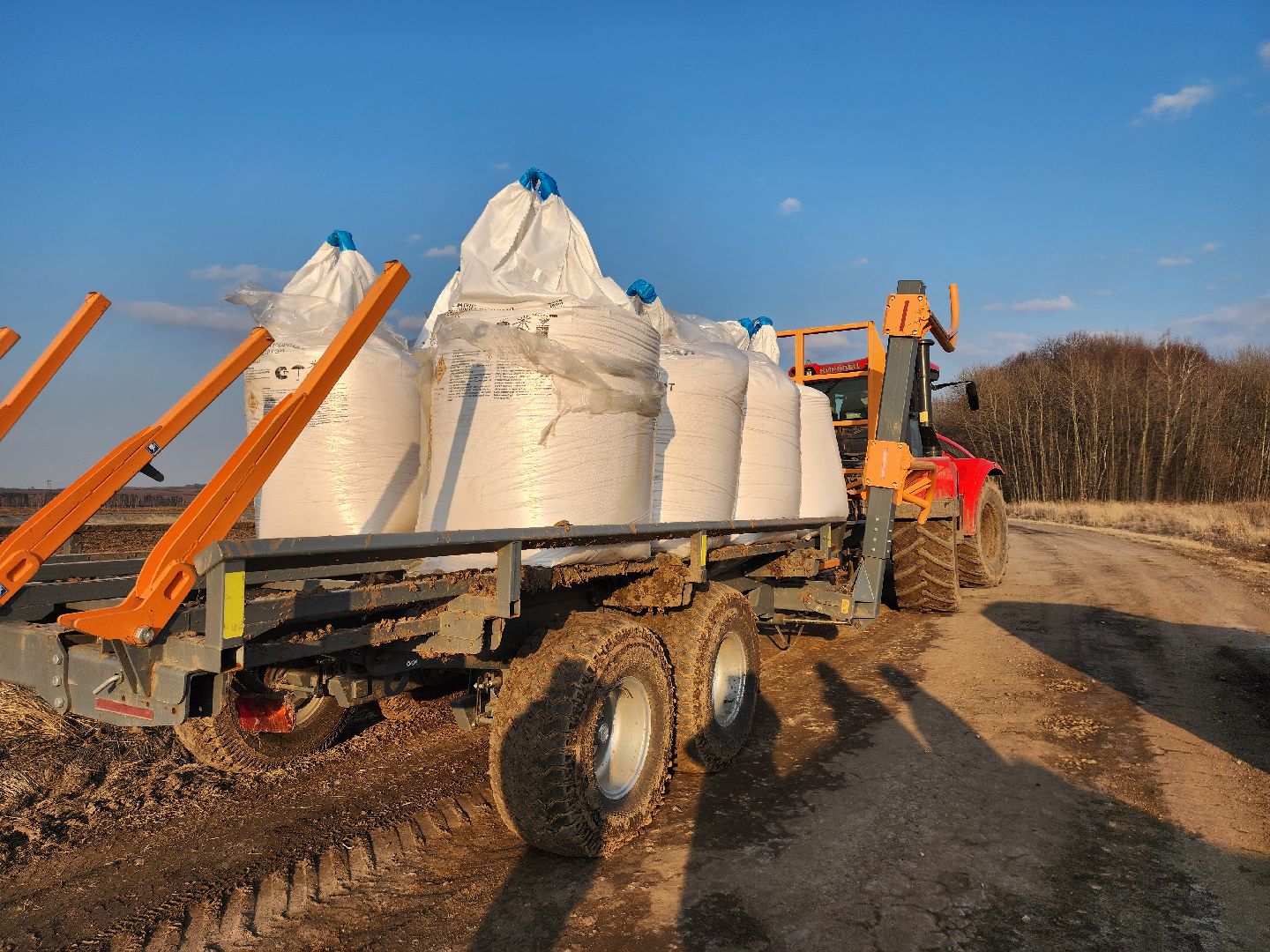 серебряные пруды, ооо сп нива, весенне-полевые работы, барс, подкормка озимых, сельское хозяйство,
