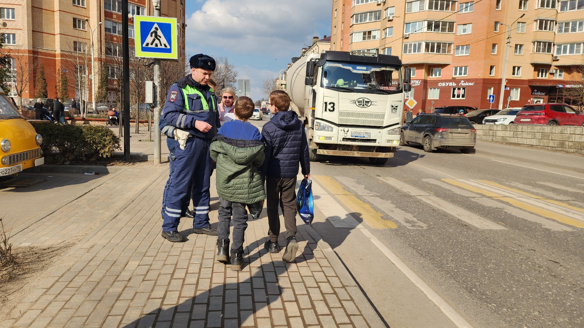безопасность пешеходов, истра, рейд безопасности, госавтоинспекция,