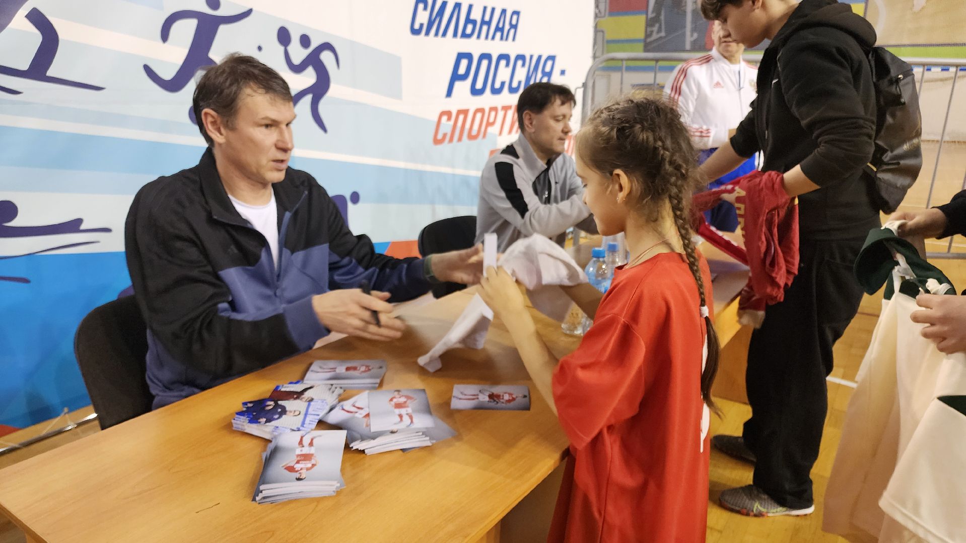 кашира, спорт, матч легенд, звезды футбола, автограф сессия, дс юбилейный, фк спартак,