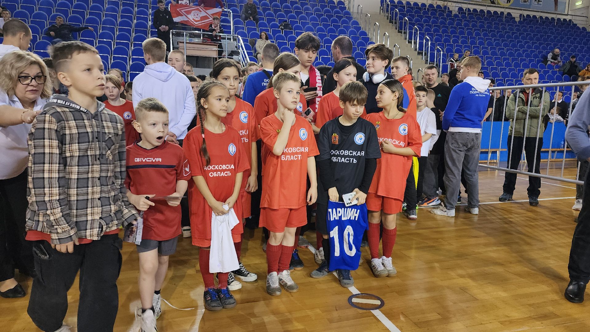 кашира, спорт, матч легенд, звезды футбола, автограф сессия, дс юбилейный, фк спартак,