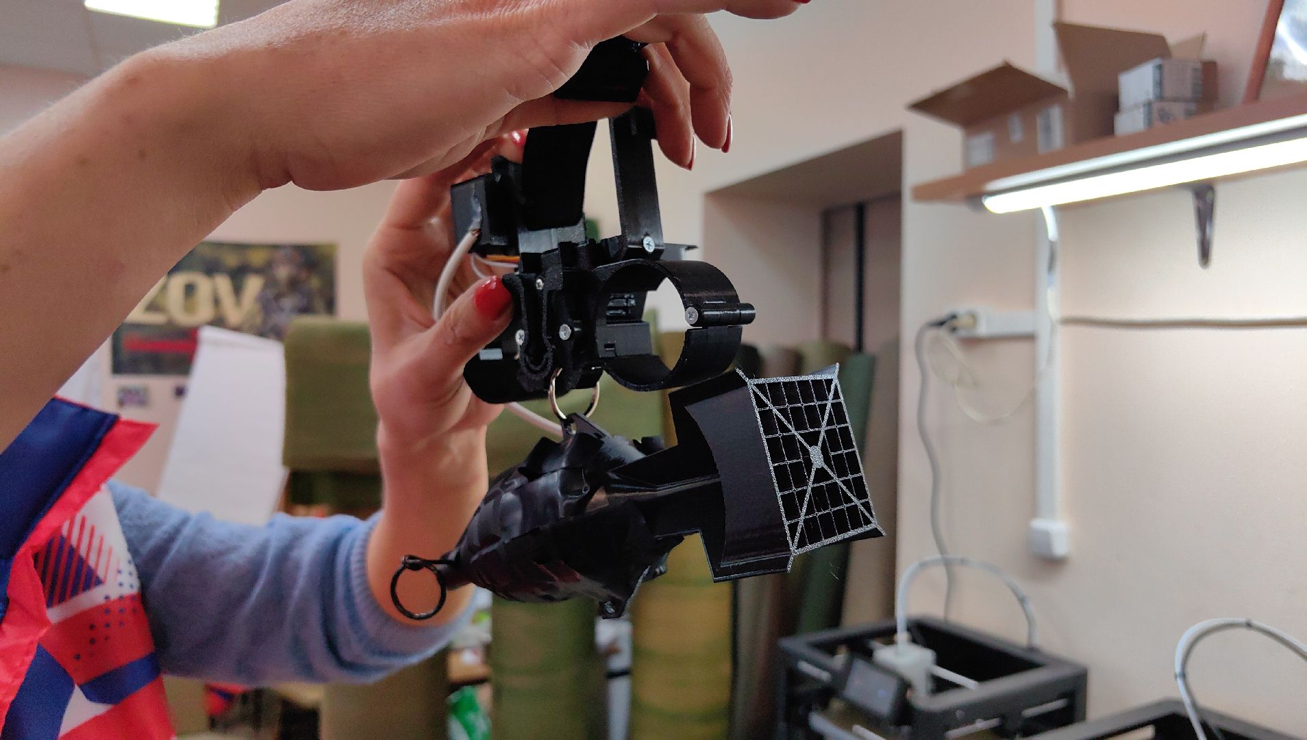 квадрокоптер, пластик, 3D -принтер, система сброса, сво, нефопам,