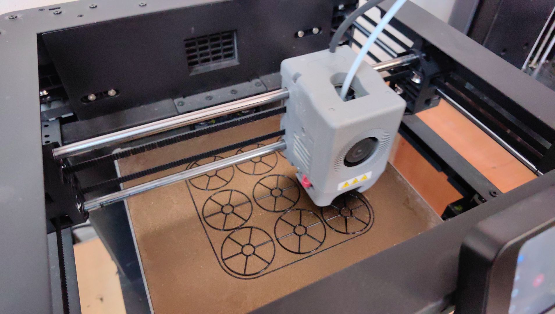 квадрокоптер, пластик, 3D -принтер, система сброса, сво, нефопам,