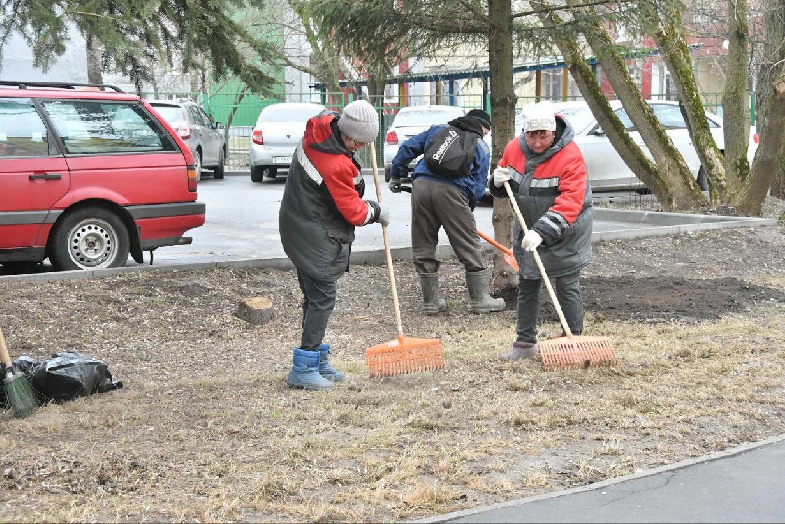 уборка территории, микрорайон Солнечный, Власиха весенняя уборка, МКУ ЖКХ и благоустройство,