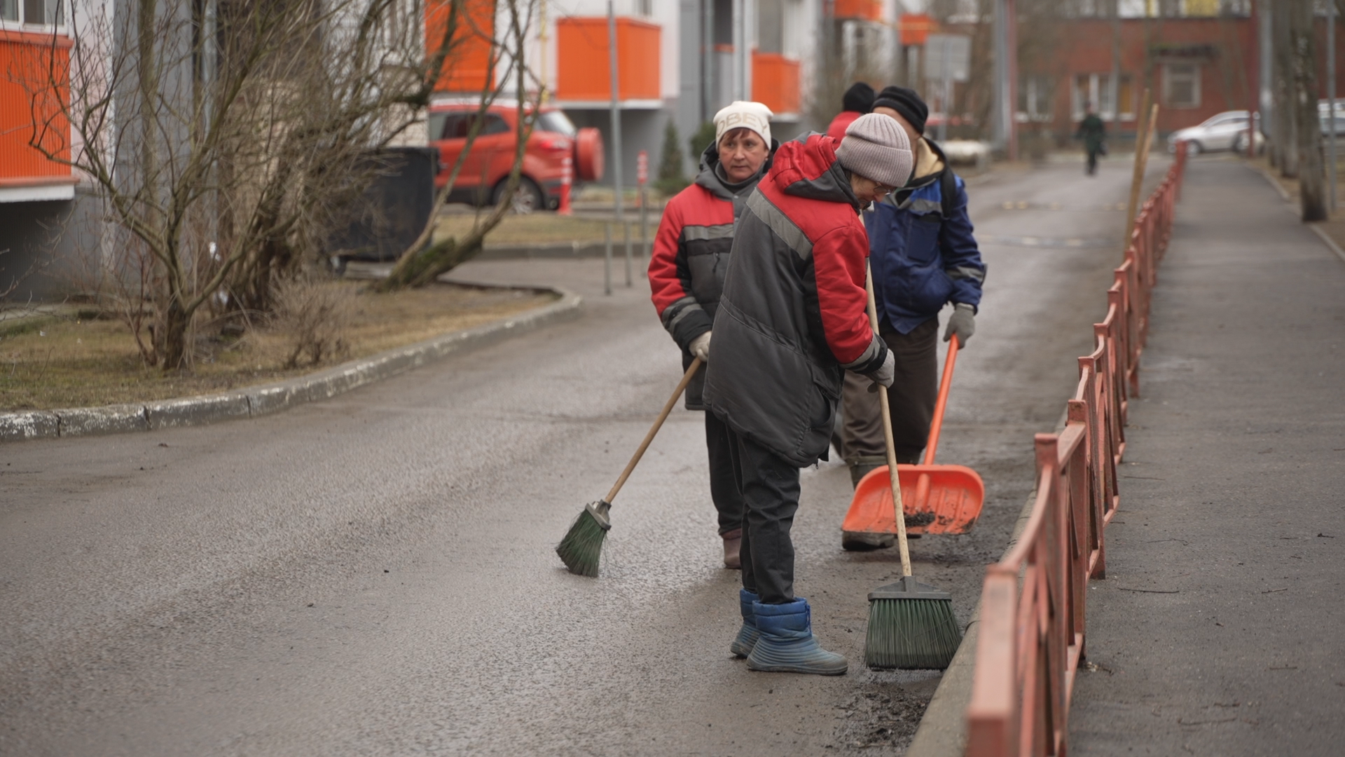 уборка территории, микрорайон Солнечный, Власиха весенняя уборка, МКУ ЖКХ и благоустройство,