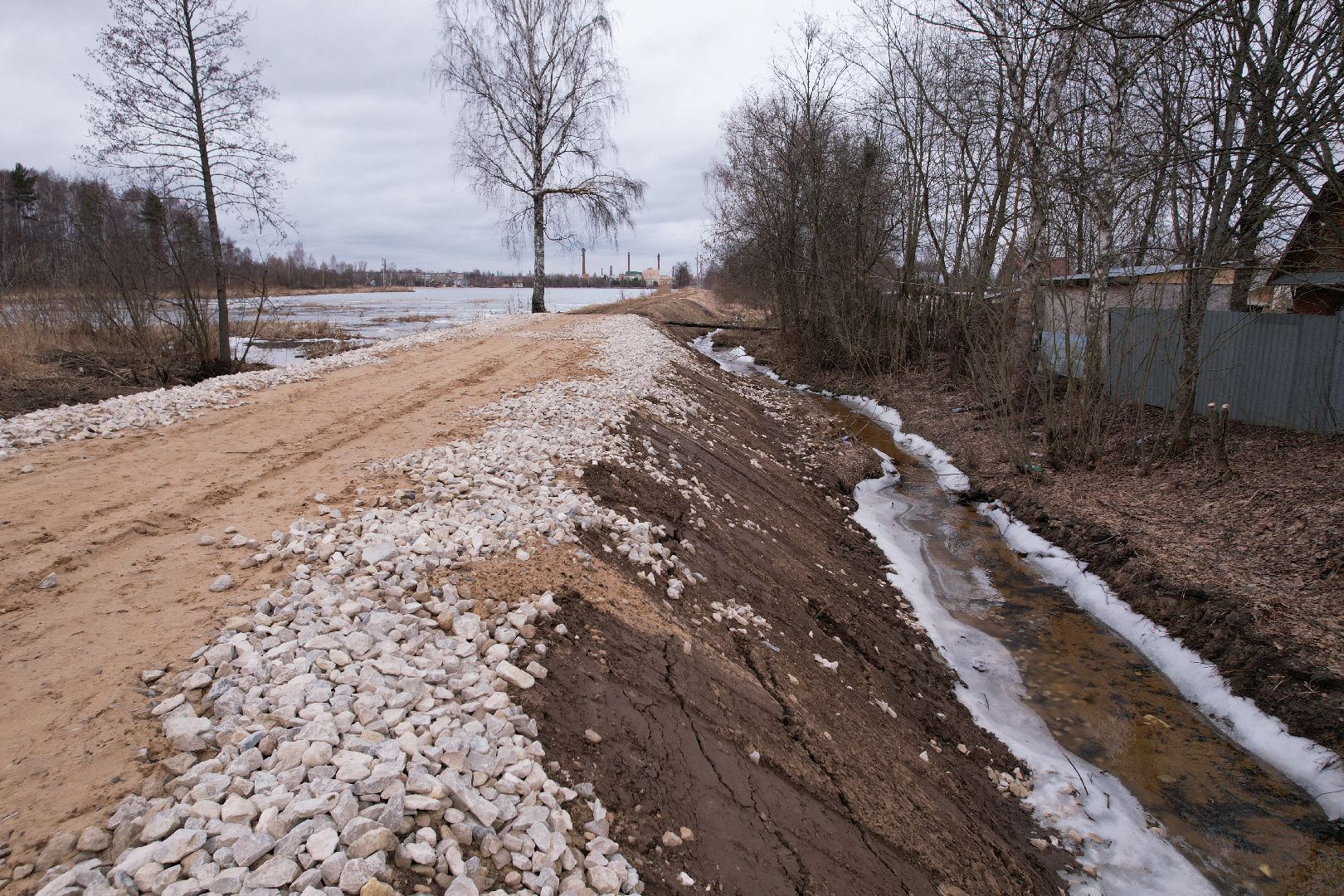 видео с коптера, ремонт дамбы в талдоме, ремонт дамбы в парке солнечный берег,