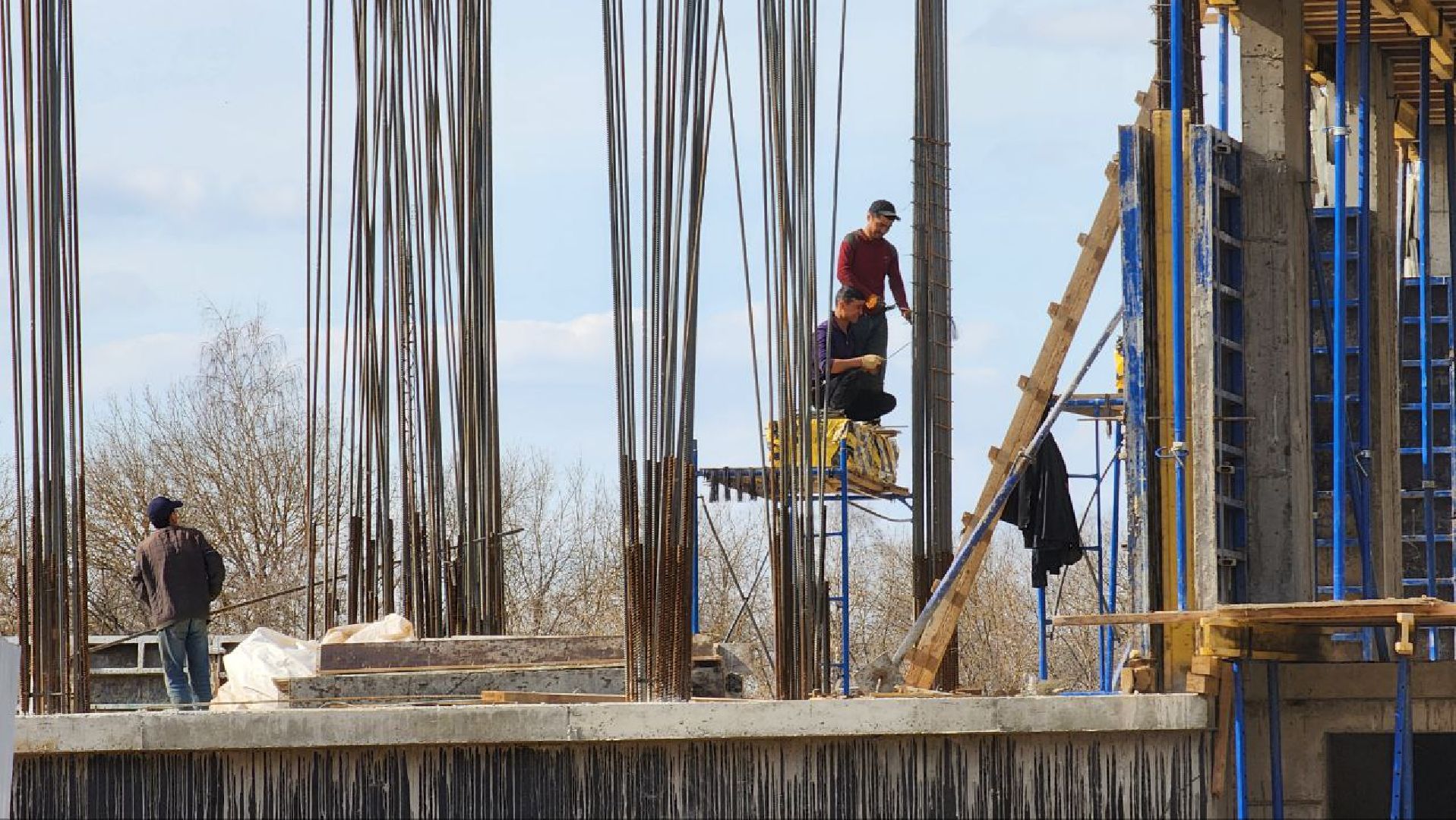 Дмитров, ЖК Большевик, Минстрой,