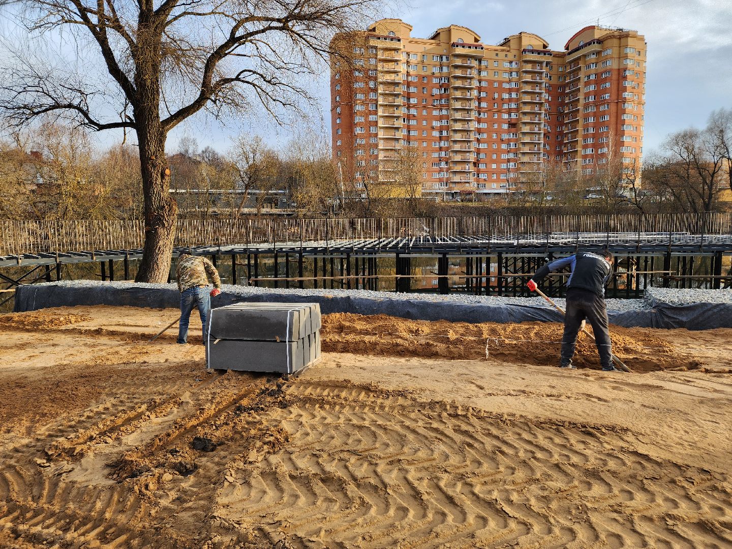 Чехов, улица Береговая, набережная реки Теребенка, благоустройство, реконструкция, строительство, пешеходные дорожки, тротуары, тропинки, велодорожки, госпрограмма московской области, формирование комфортной городской среды,