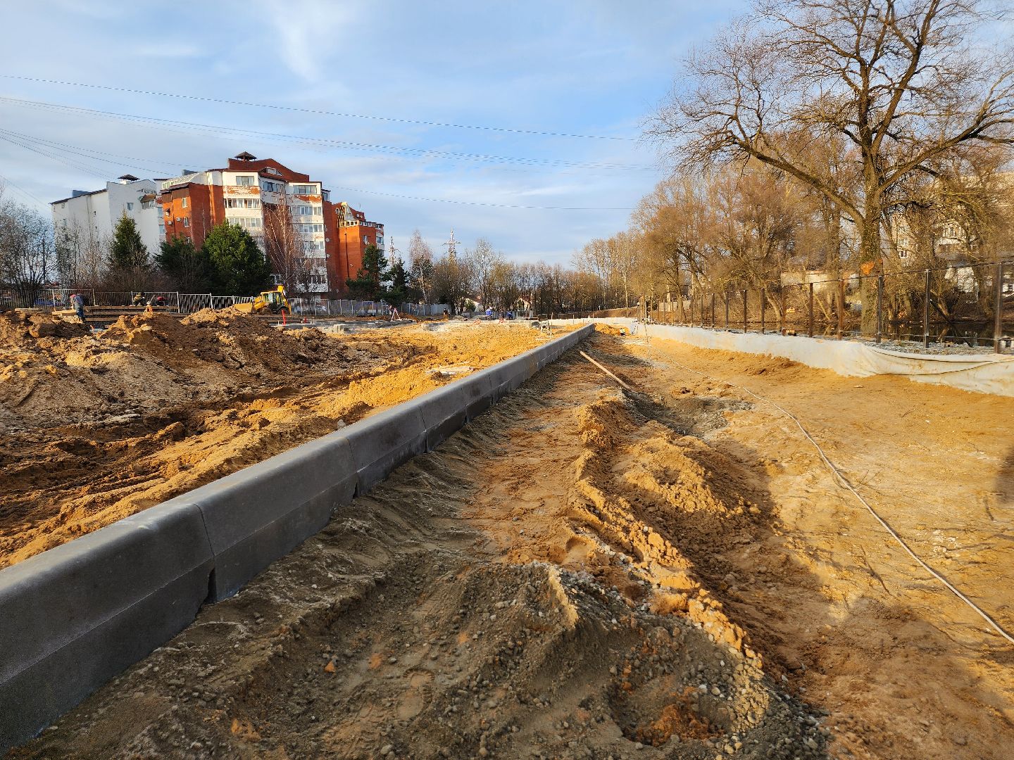 Чехов, улица Береговая, набережная реки Теребенка, благоустройство, реконструкция, строительство, пешеходные дорожки, тротуары, тропинки, велодорожки, госпрограмма московской области, формирование комфортной городской среды,