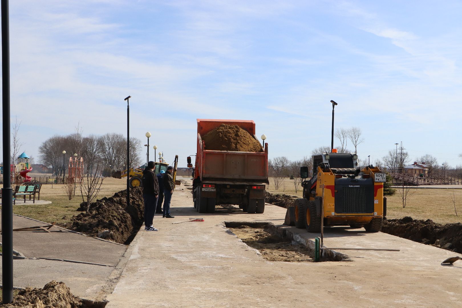 серебряные пруды, парк серебряный, месячник благоустройства, благоустройство,