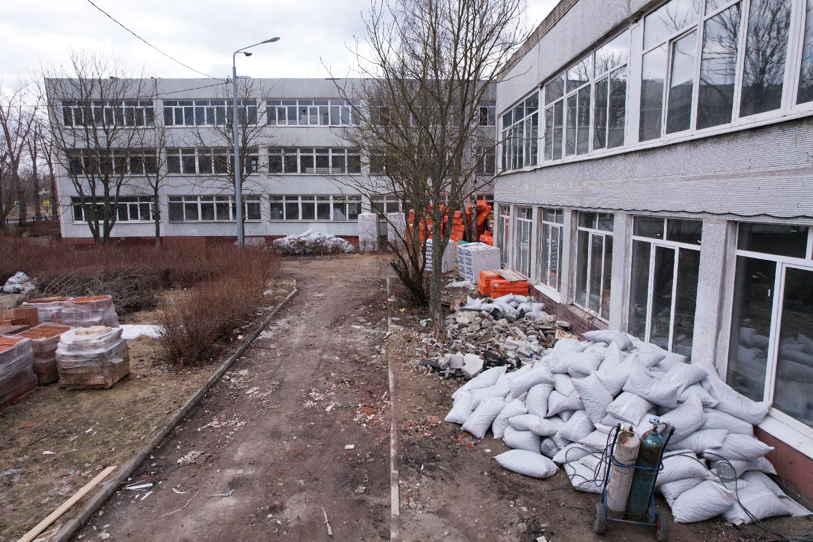 капремонт школы 30 в Электроуглях, видео с коптера,