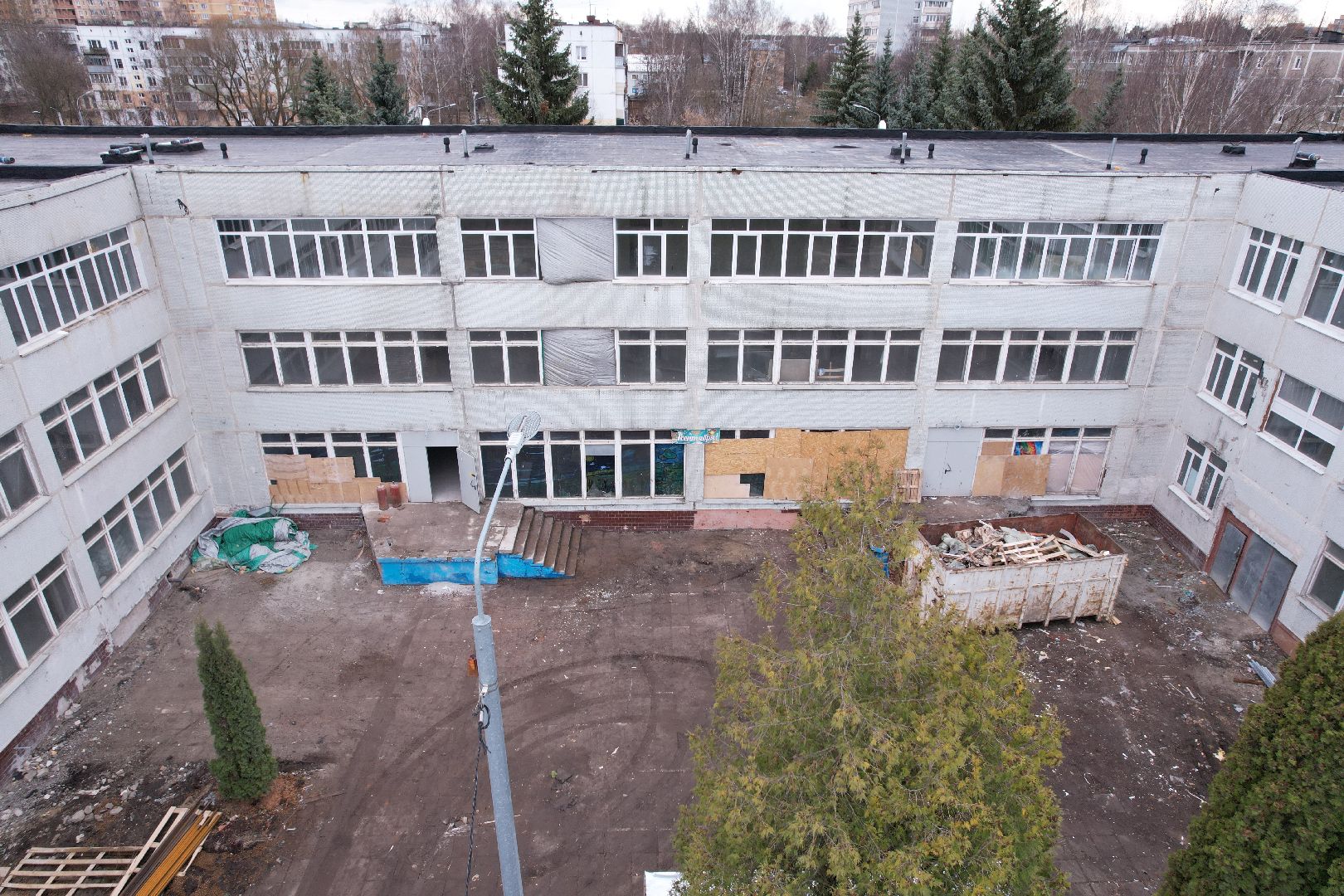 капремонт школы 30 в Электроуглях, видео с коптера,