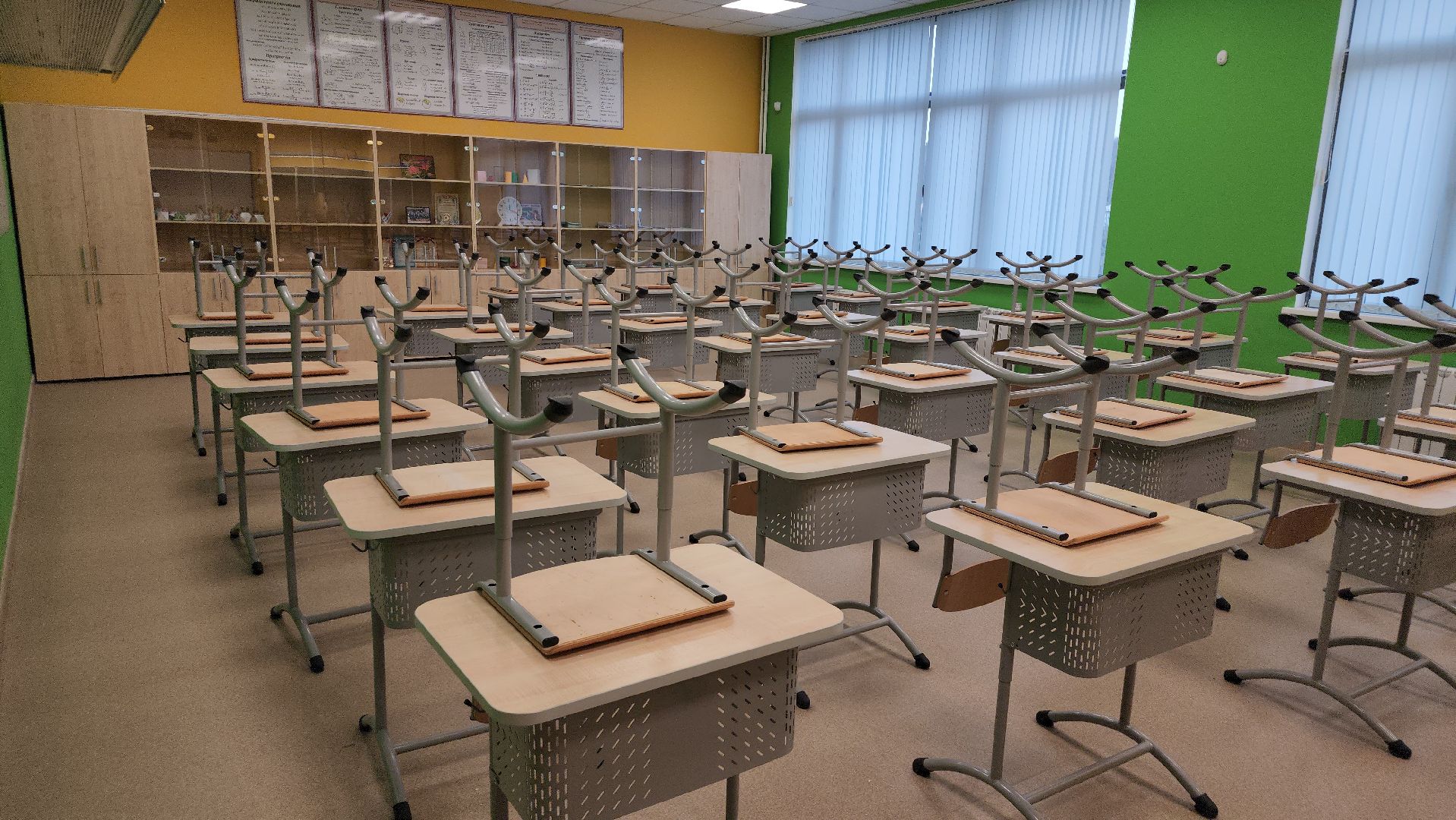 набор детей, первый класс, школа, новый городок,