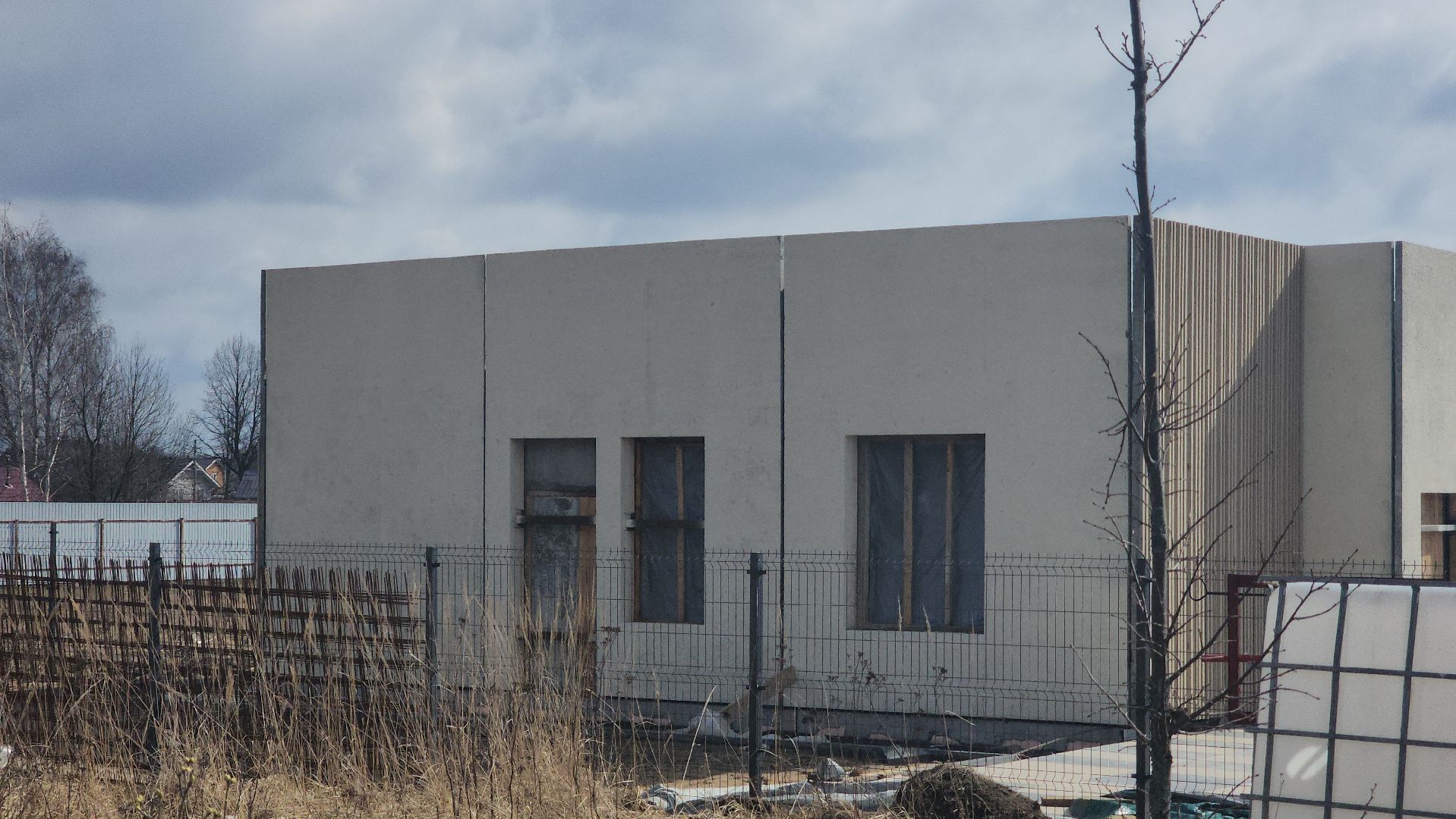 Назарьево, Медицина, Строительство,