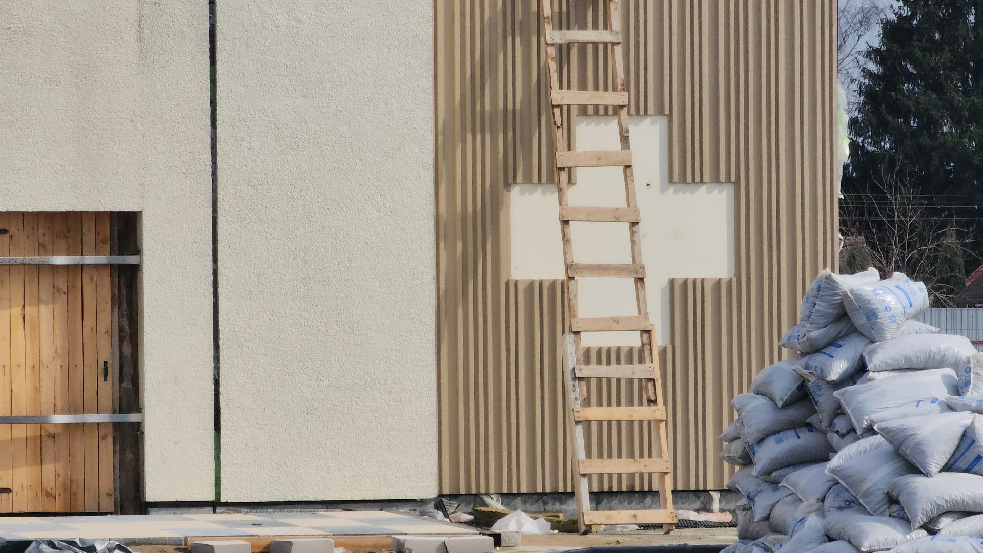 Назарьево, Медицина, Строительство,