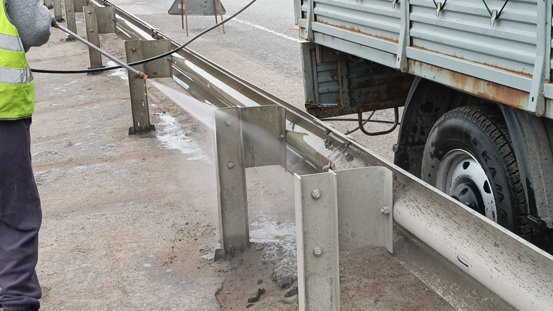 месяц чистоты и благоустройства, Мойка отбойников, щёлково,