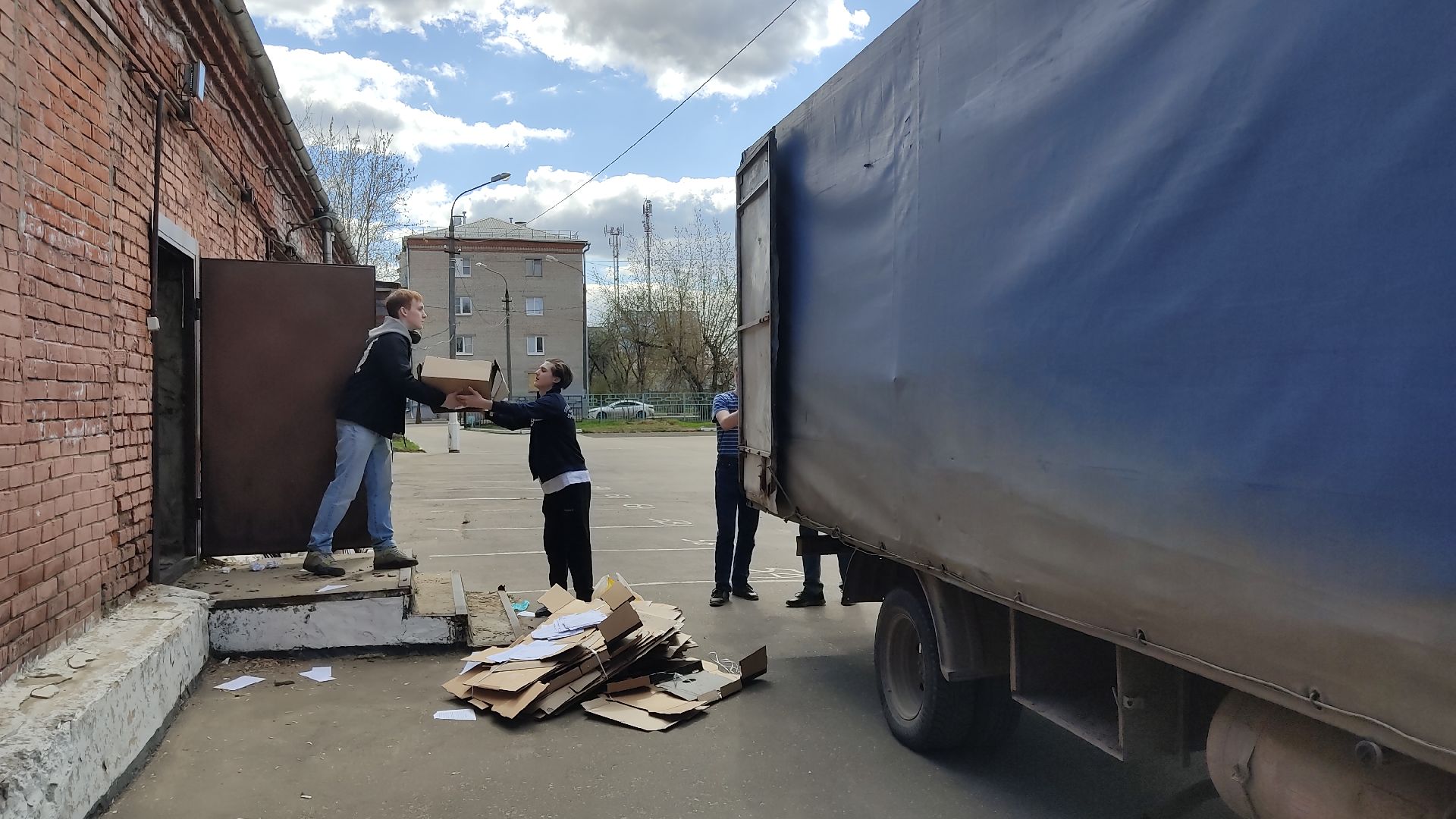 Лобня, макулатура, благотворительность