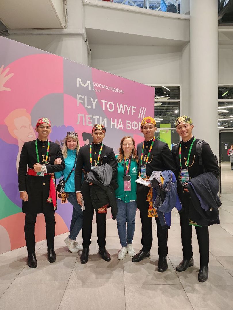 Коломна, всемирный фестиваль молодежи, президентская награда, экскурсовод,