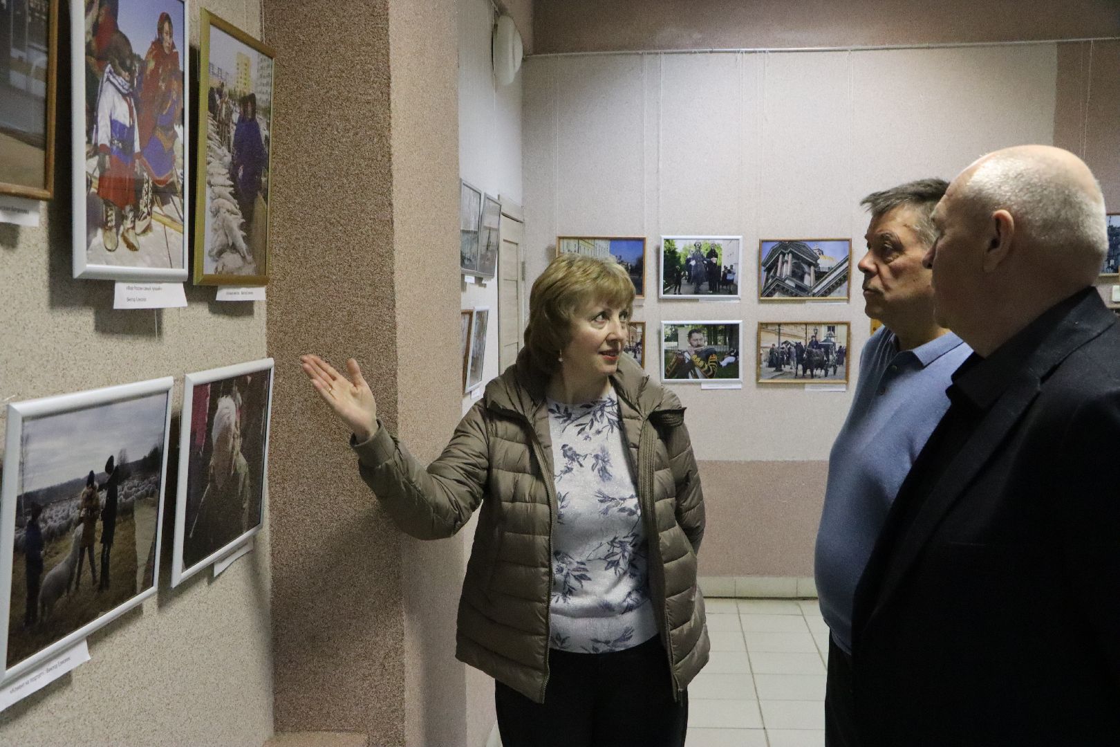 центральная библиотека серебряных прудов, серебряные пруды, культура, активное долголетие, фотовыставка, уличная мозаика,