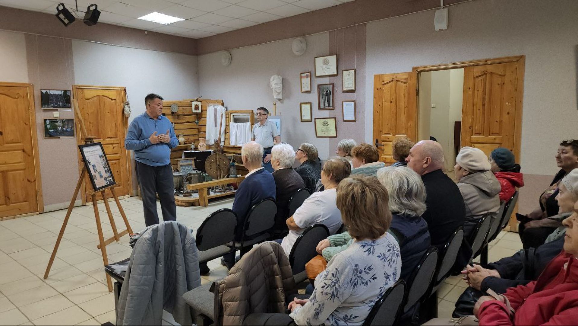 центральная библиотека серебряных прудов, серебряные пруды, культура, активное долголетие, фотовыставка, уличная мозаика,