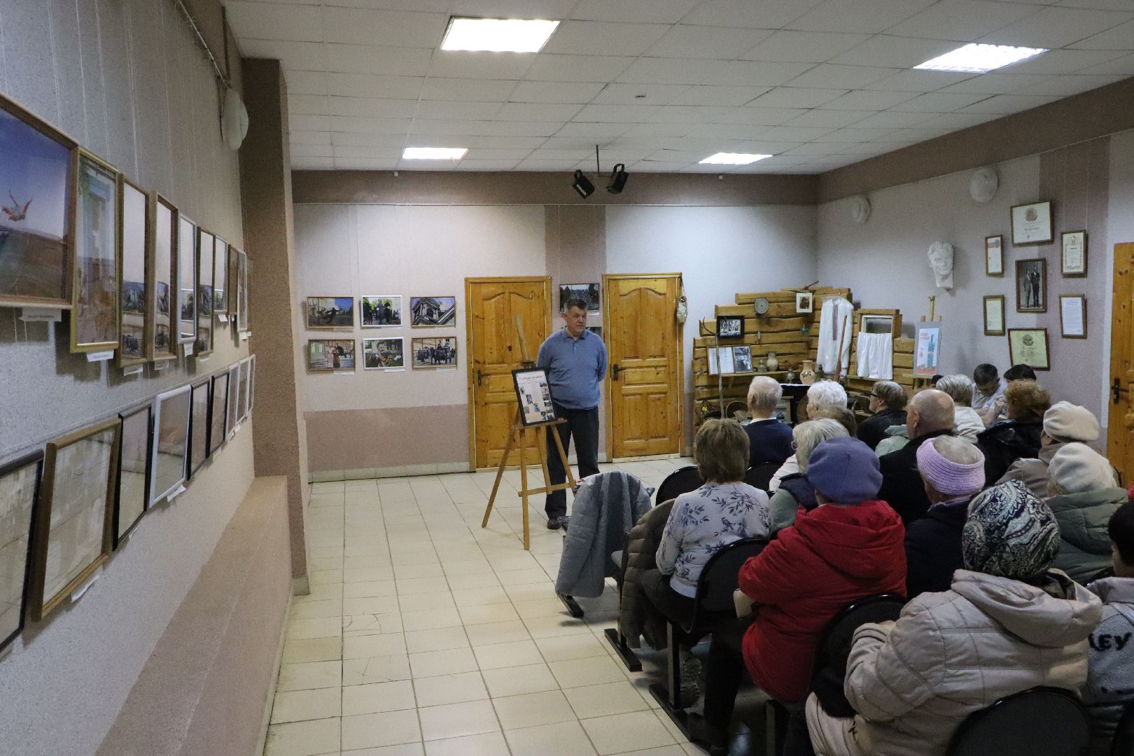 центральная библиотека серебряных прудов, серебряные пруды, культура, активное долголетие, фотовыставка, уличная мозаика,