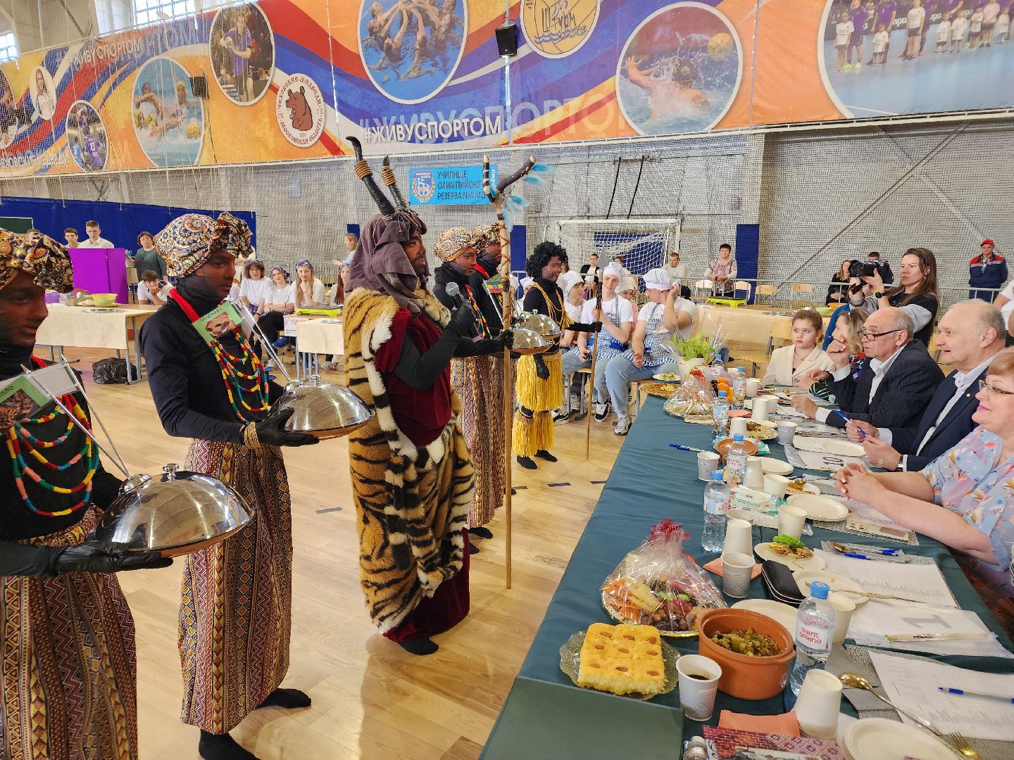 чехов, спортивный комплекс Надежды России, межрегиональный форум, здоровое питание спортсменов, училища олимпийского резерва, кулинарный поединок, призеры и чемпионы олимпиад, круглый стол, музей спорта, национальная кухня стран БРИКС,