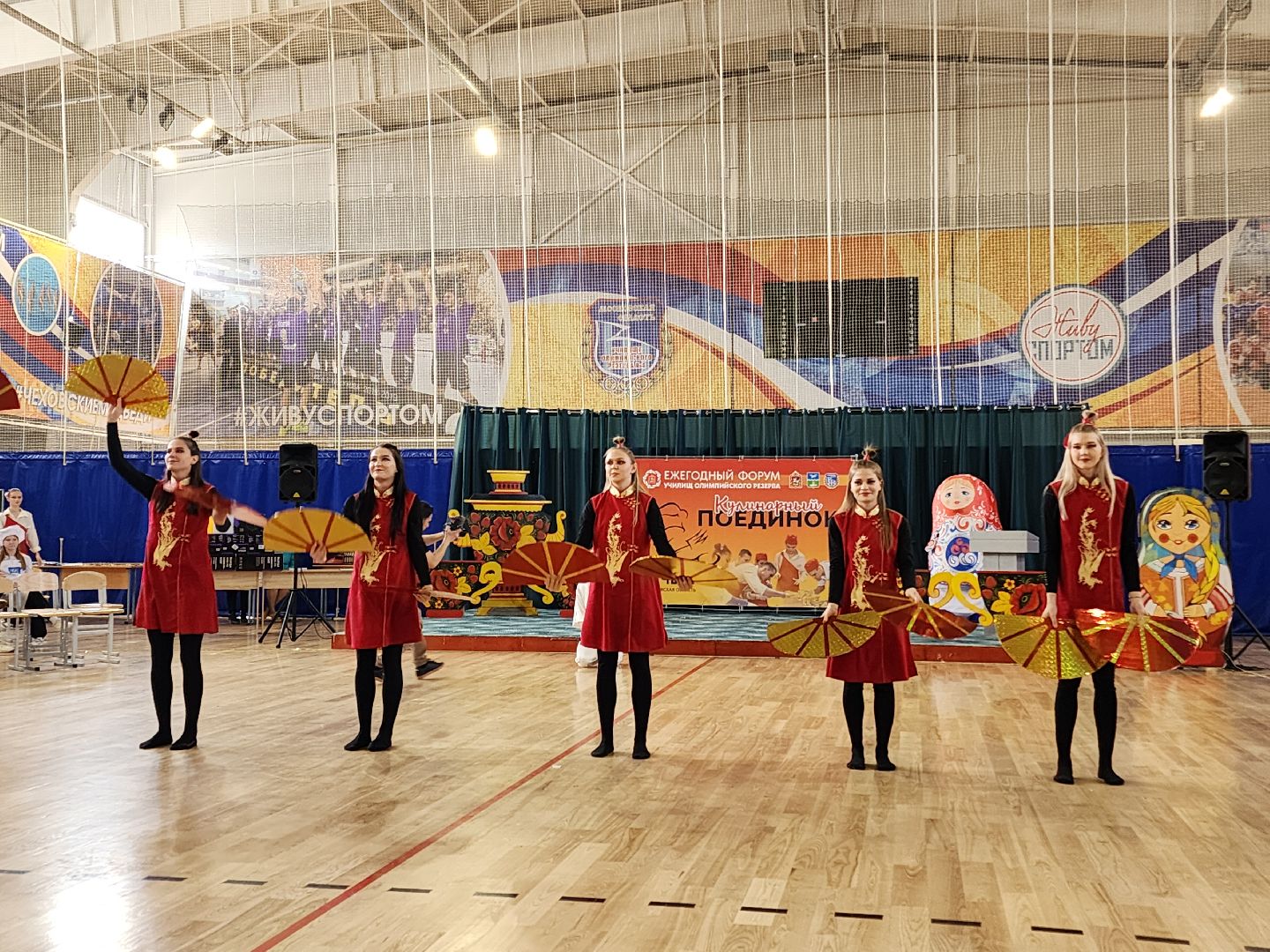 чехов, спортивный комплекс Надежды России, межрегиональный форум, здоровое питание спортсменов, училища олимпийского резерва, кулинарный поединок, призеры и чемпионы олимпиад, круглый стол, музей спорта, национальная кухня стран БРИКС,