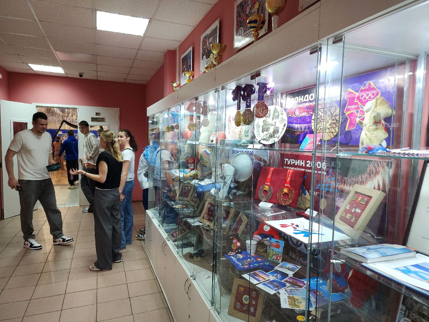 чехов, спортивный комплекс Надежды России, межрегиональный форум, здоровое питание спортсменов, училища олимпийского резерва, кулинарный поединок, призеры и чемпионы олимпиад, круглый стол, музей спорта, национальная кухня стран БРИКС,