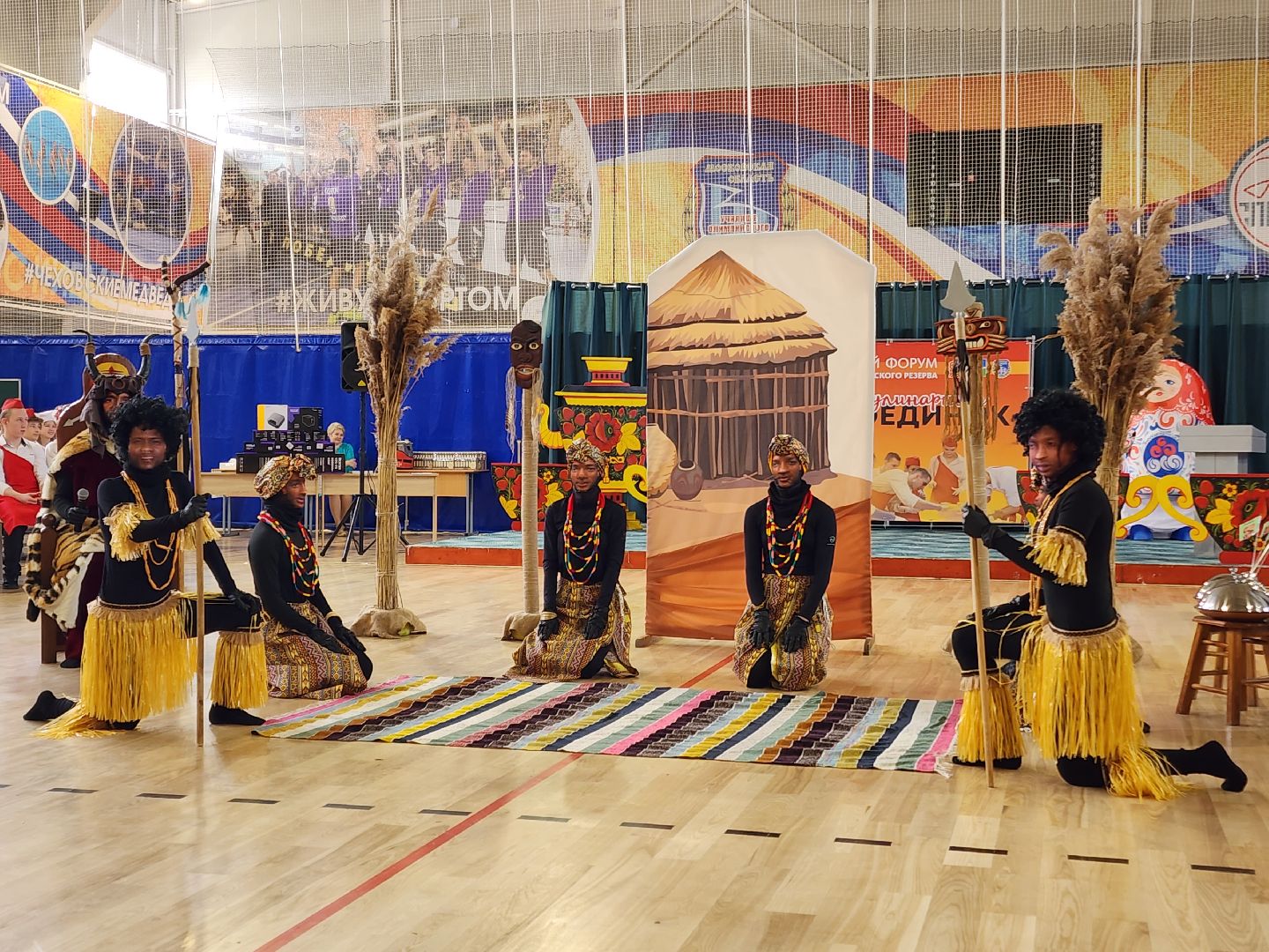 чехов, спортивный комплекс Надежды России, межрегиональный форум, здоровое питание спортсменов, училища олимпийского резерва, кулинарный поединок, призеры и чемпионы олимпиад, круглый стол, музей спорта, национальная кухня стран БРИКС,