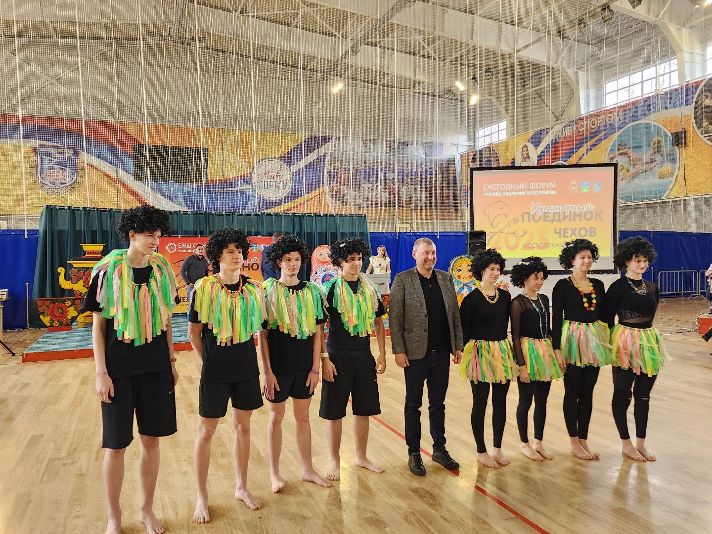 чехов, спортивный комплекс Надежды России, межрегиональный форум, здоровое питание спортсменов, училища олимпийского резерва, кулинарный поединок, призеры и чемпионы олимпиад, круглый стол, музей спорта, национальная кухня стран БРИКС,