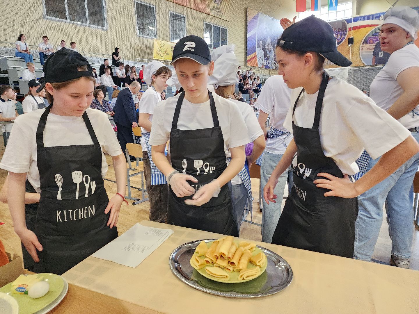 чехов, спортивный комплекс Надежды России, межрегиональный форум, здоровое питание спортсменов, училища олимпийского резерва, кулинарный поединок, призеры и чемпионы олимпиад, круглый стол, музей спорта, национальная кухня стран БРИКС,