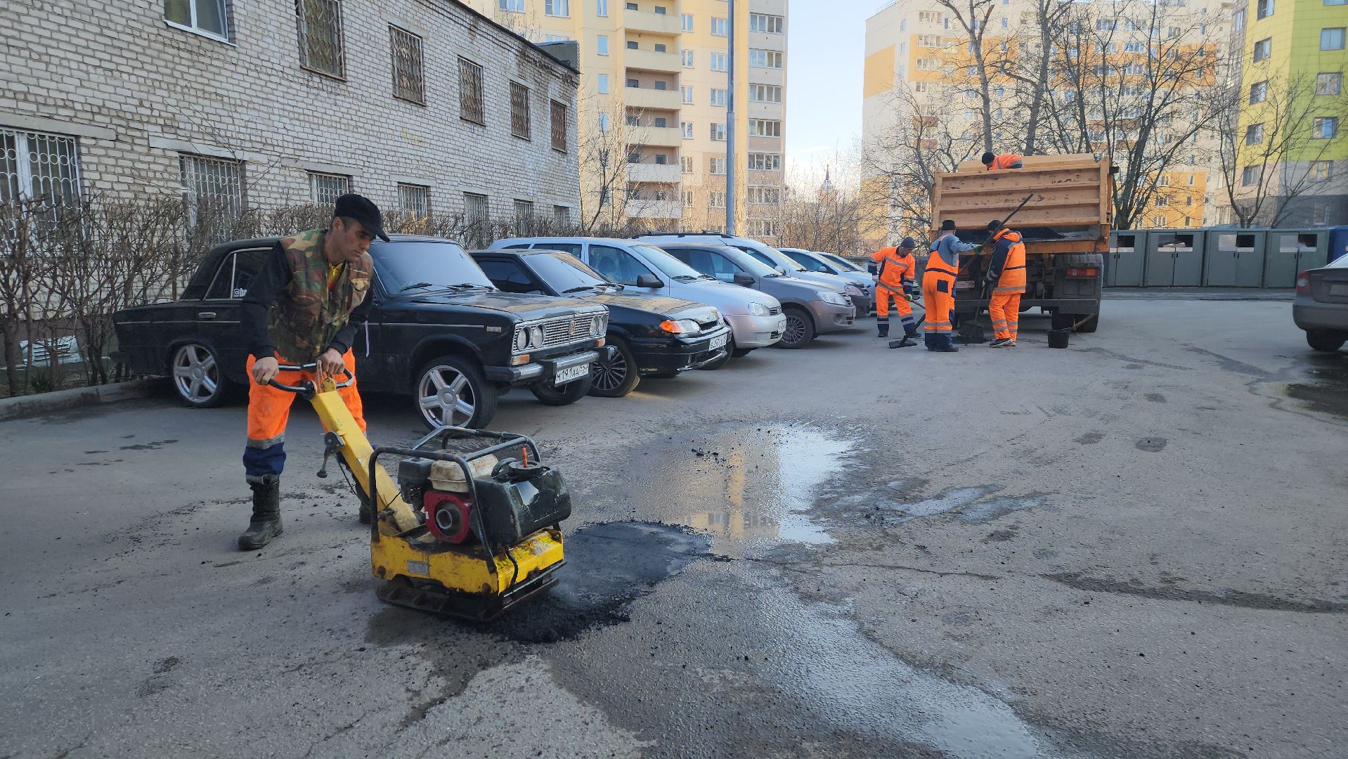 вертикалки, ивантеевка, коммунальная служба, ямочный ремонт, асфальтирование дворов дорог,