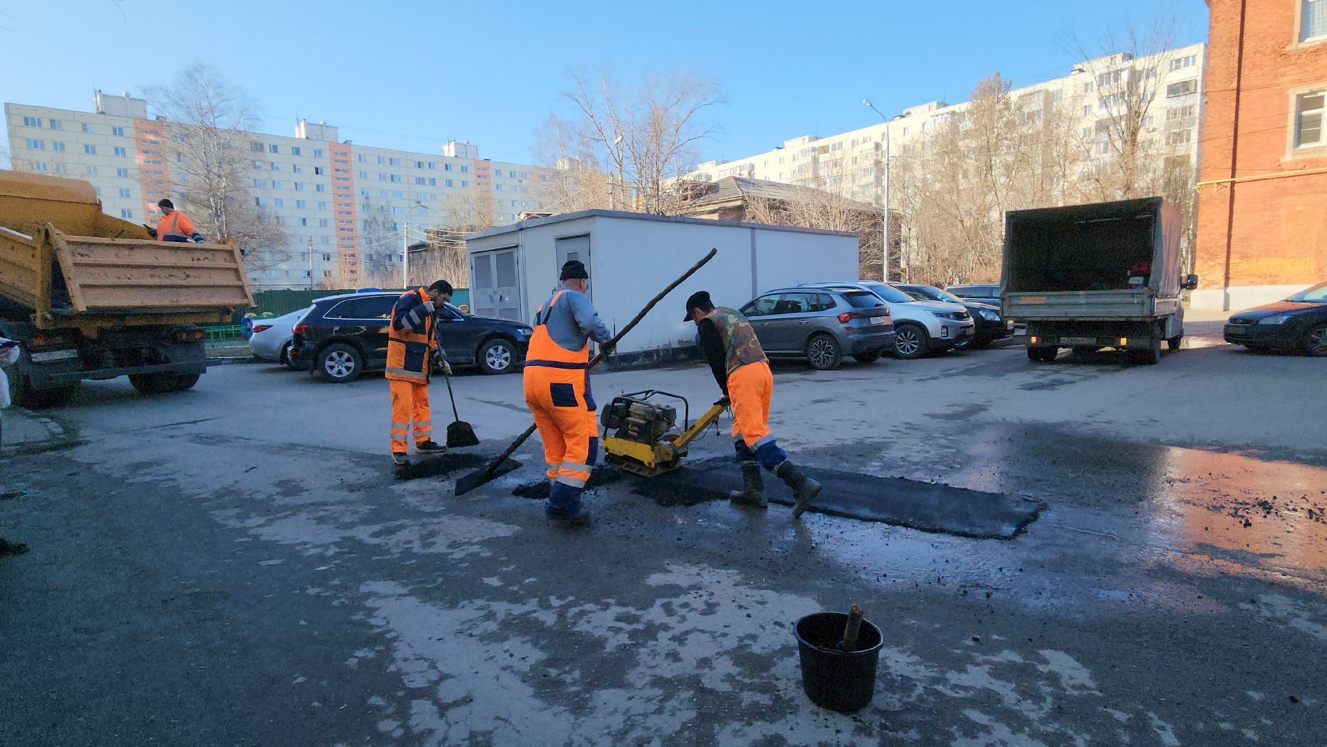 вертикалки, ивантеевка, коммунальная служба, ямочный ремонт, асфальтирование дворов дорог,
