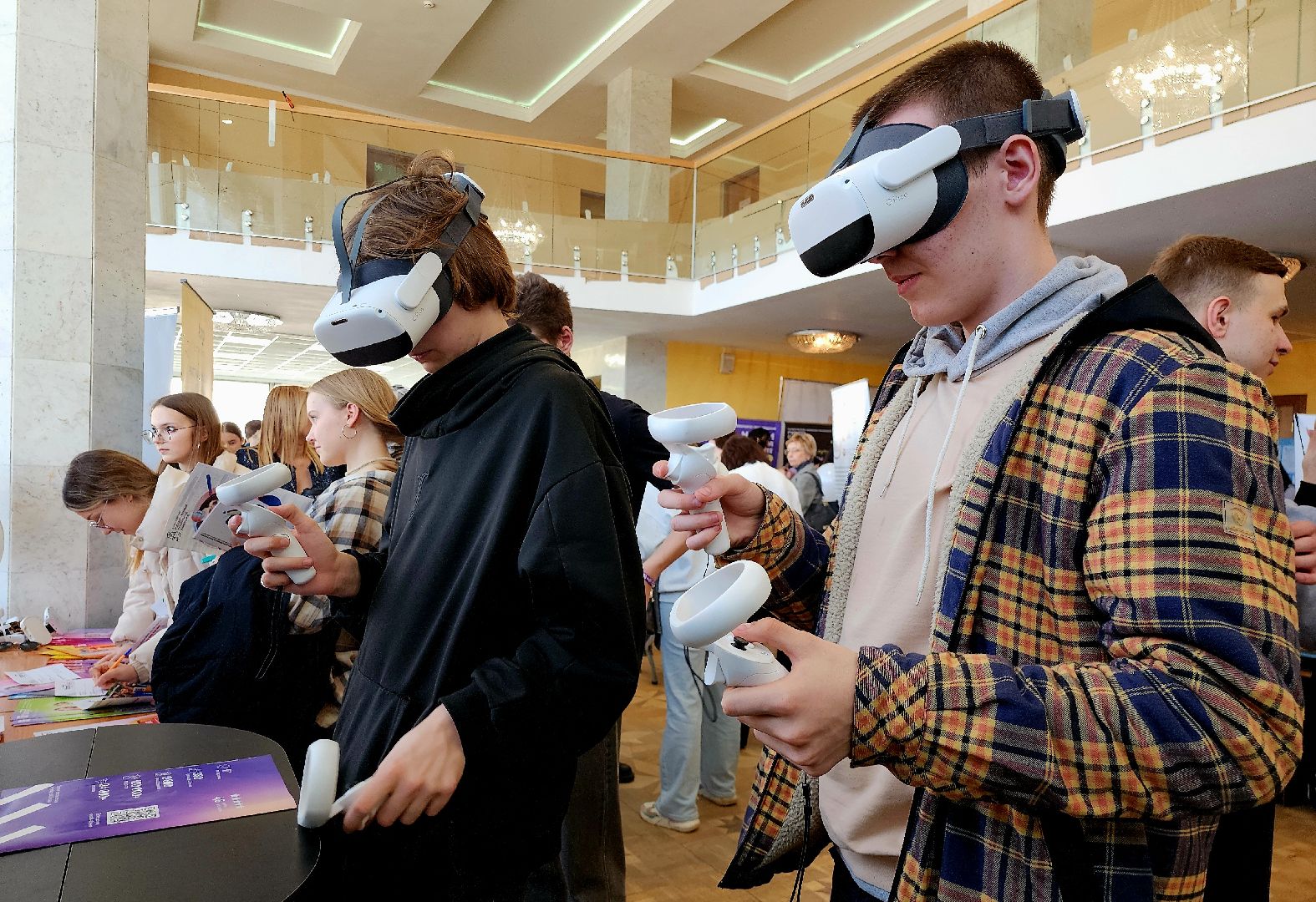 серпухов, подмосковье, студенты, школьники, ВУЗ, колледж,