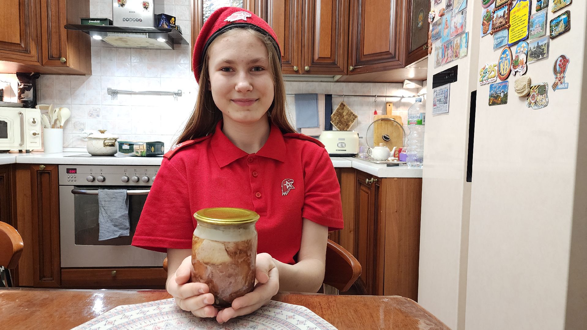 вертикалки, пушкино, помощь сво, продукты питания, волонтерская деятельность, помощь фронту, школьница,