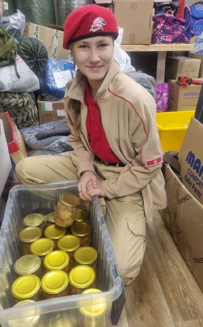 вертикалки, пушкино, помощь сво, продукты питания, волонтерская деятельность, помощь фронту, школьница,