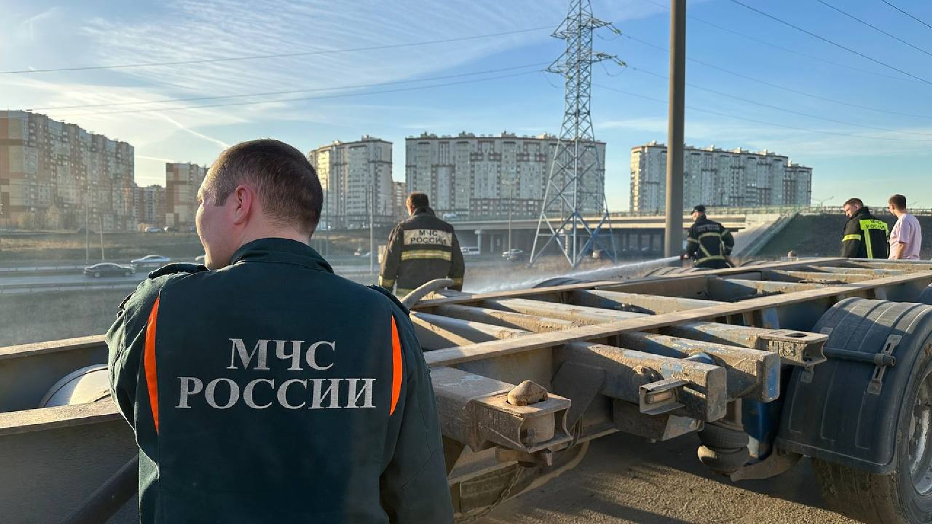 домодедово, пожар, тушение, горение травы,