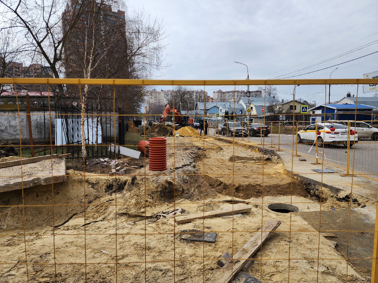 раменское, строительство, жкх, на улице мира прокладывают ливневую канализацию,