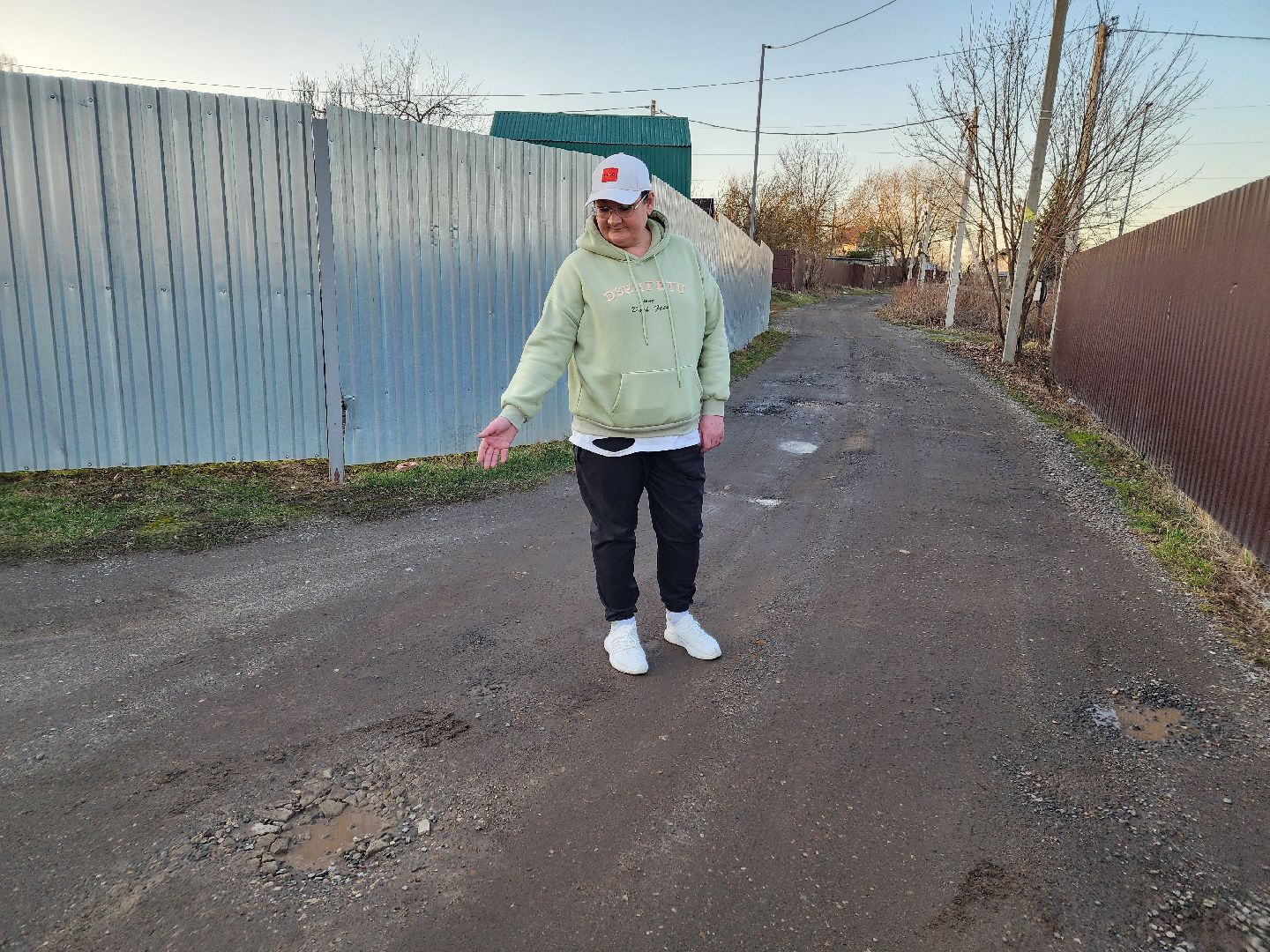 чехов, поселок васькино, выездная администрация, встреча с жителями, обращения граждан, деревня васькино, улица восточная, ямочный ремонт, ремонт дороги, уличное освещение, мбу чеховское благоустройство,