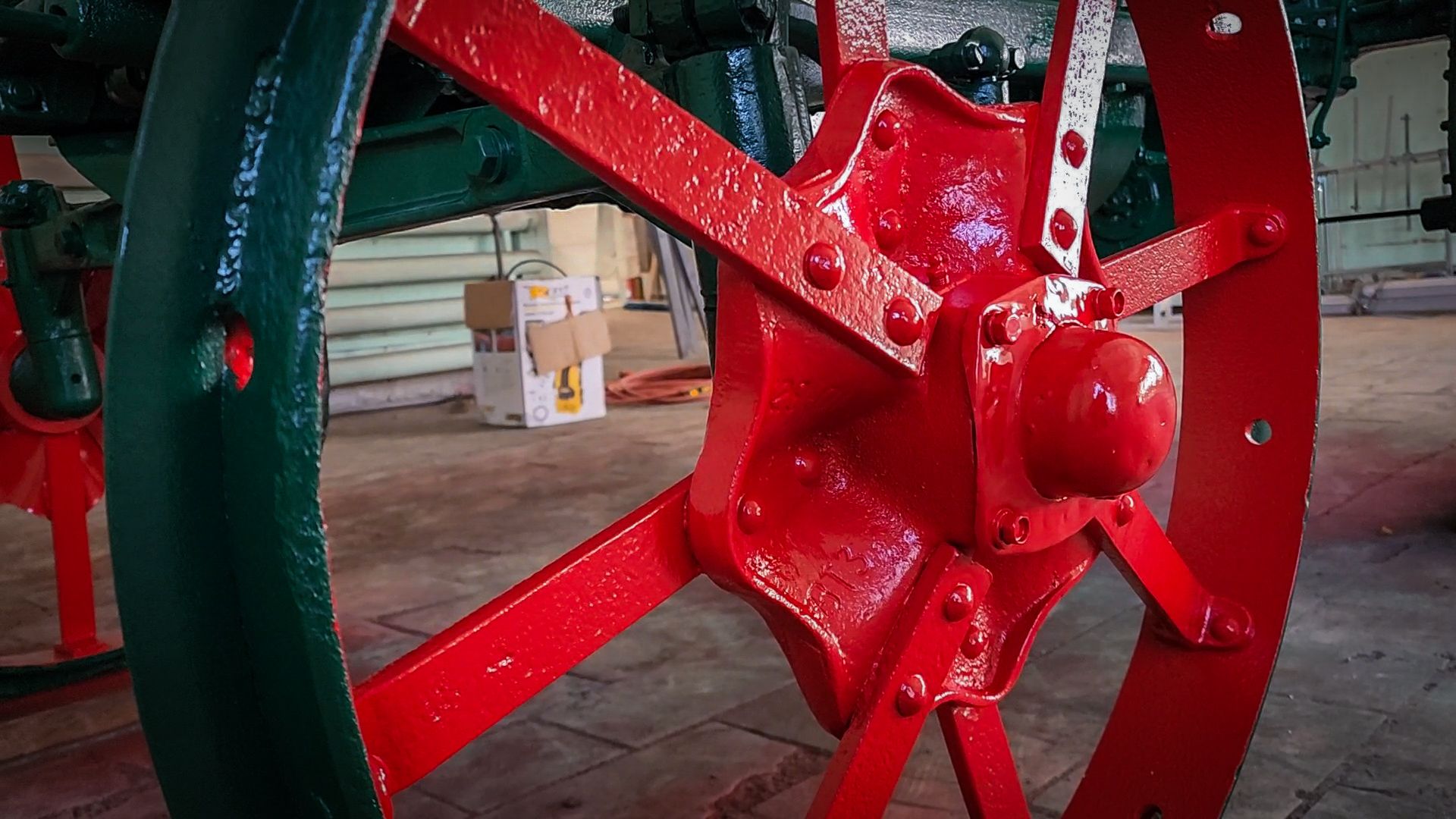 Бронницы, Реставрация трактора, У-2 ВТЗ, Автомобильно-дорожный колледж,