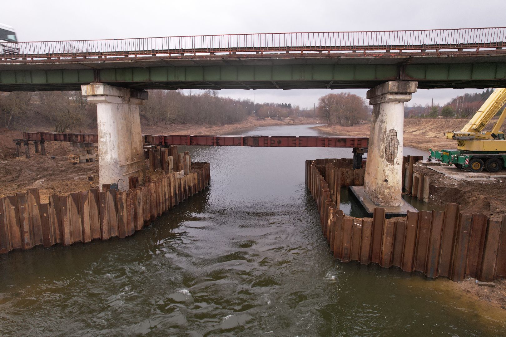 реконструкция моста в деревне Поречье, видео с коптера, ремонт моста в Рузе,