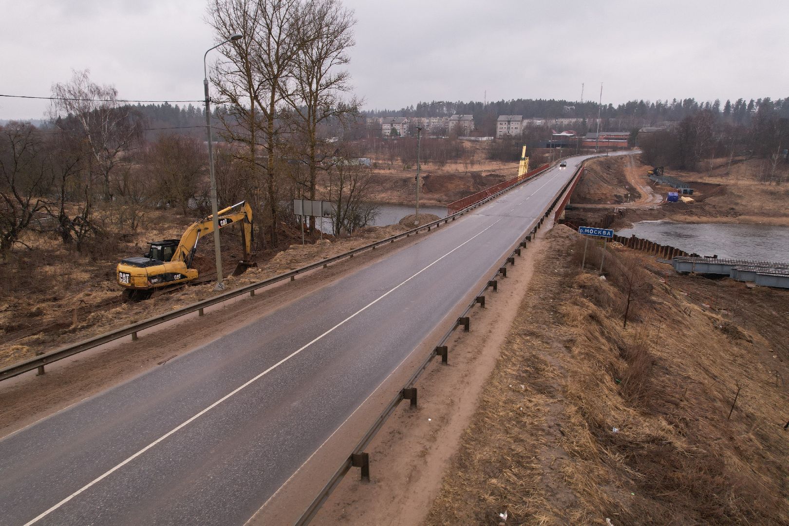 реконструкция моста в деревне Поречье, видео с коптера, ремонт моста в Рузе,