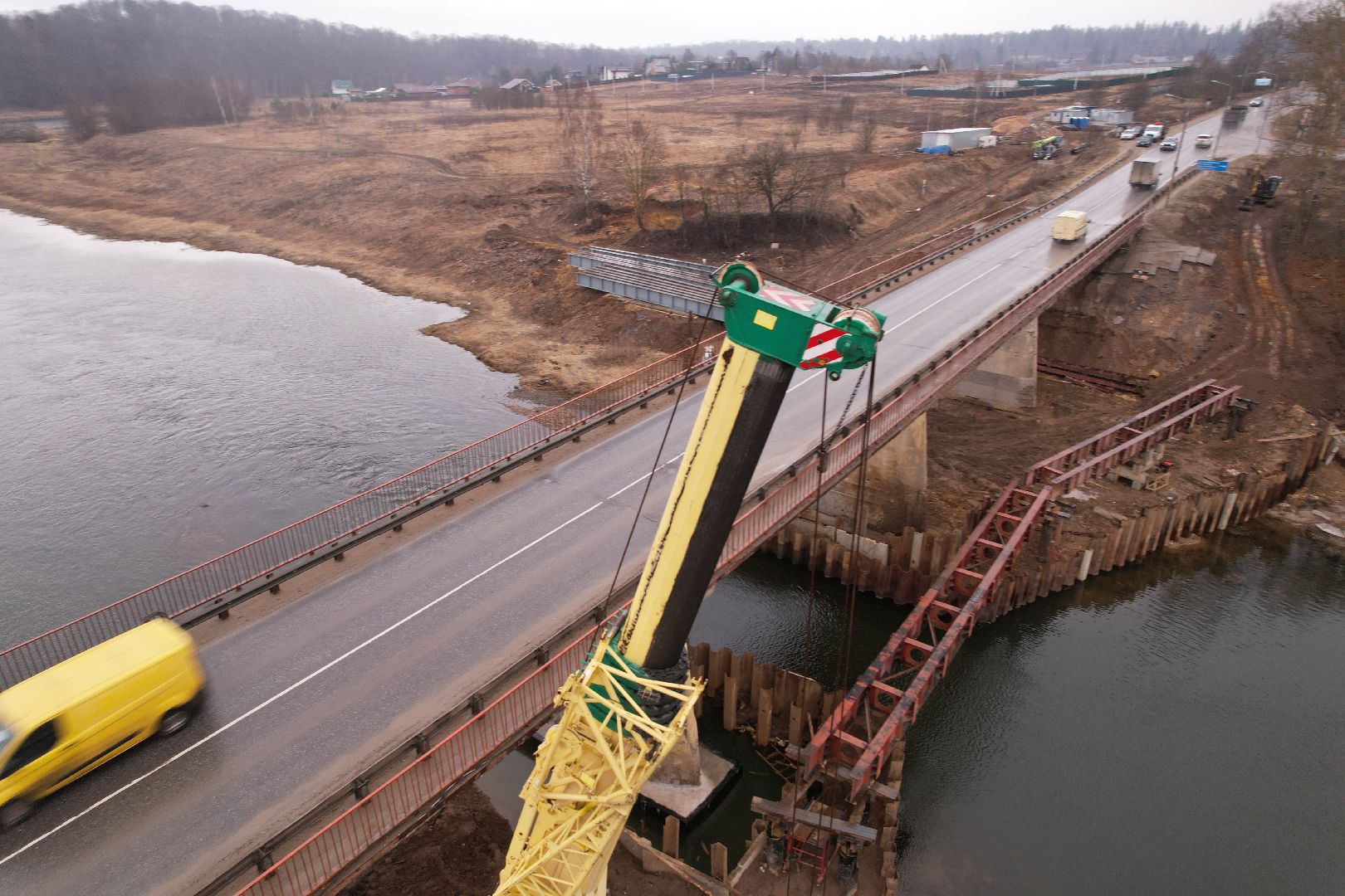 реконструкция моста в деревне Поречье, видео с коптера, ремонт моста в Рузе,