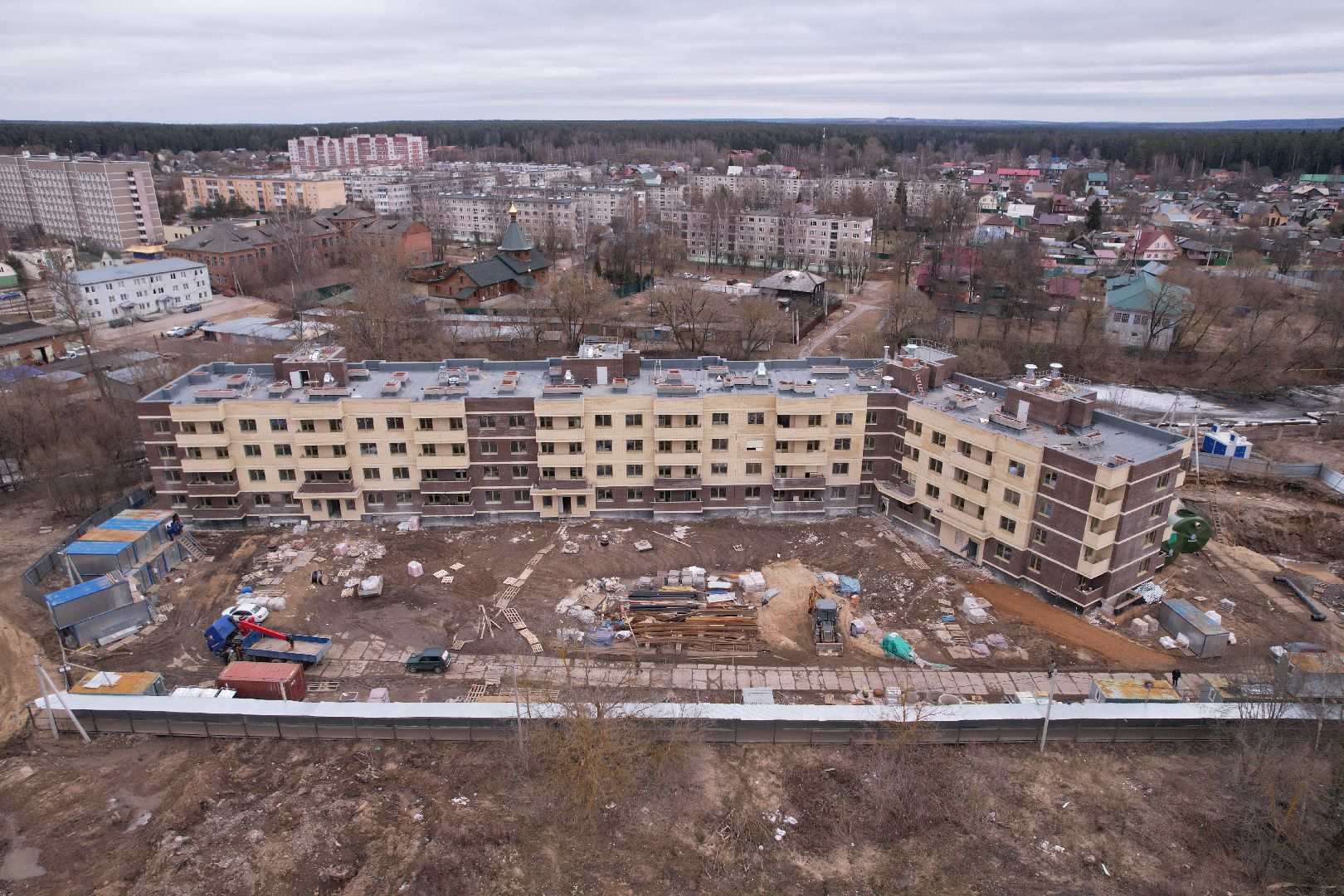 видео с коптера, дом для переселенцев в Талдоме,