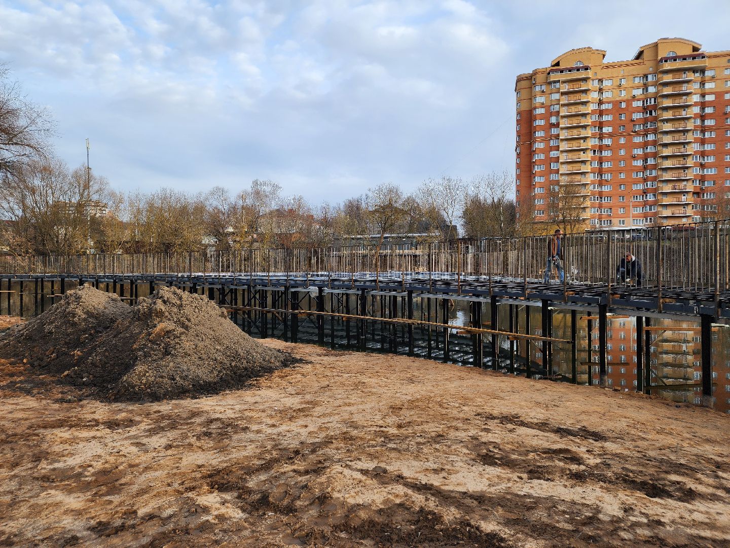 чехов, улица береговая, река теребенка, набережная, благоустройство, реконструкция, строительство, пирс, пешеходные зоны, деревянные настилы,