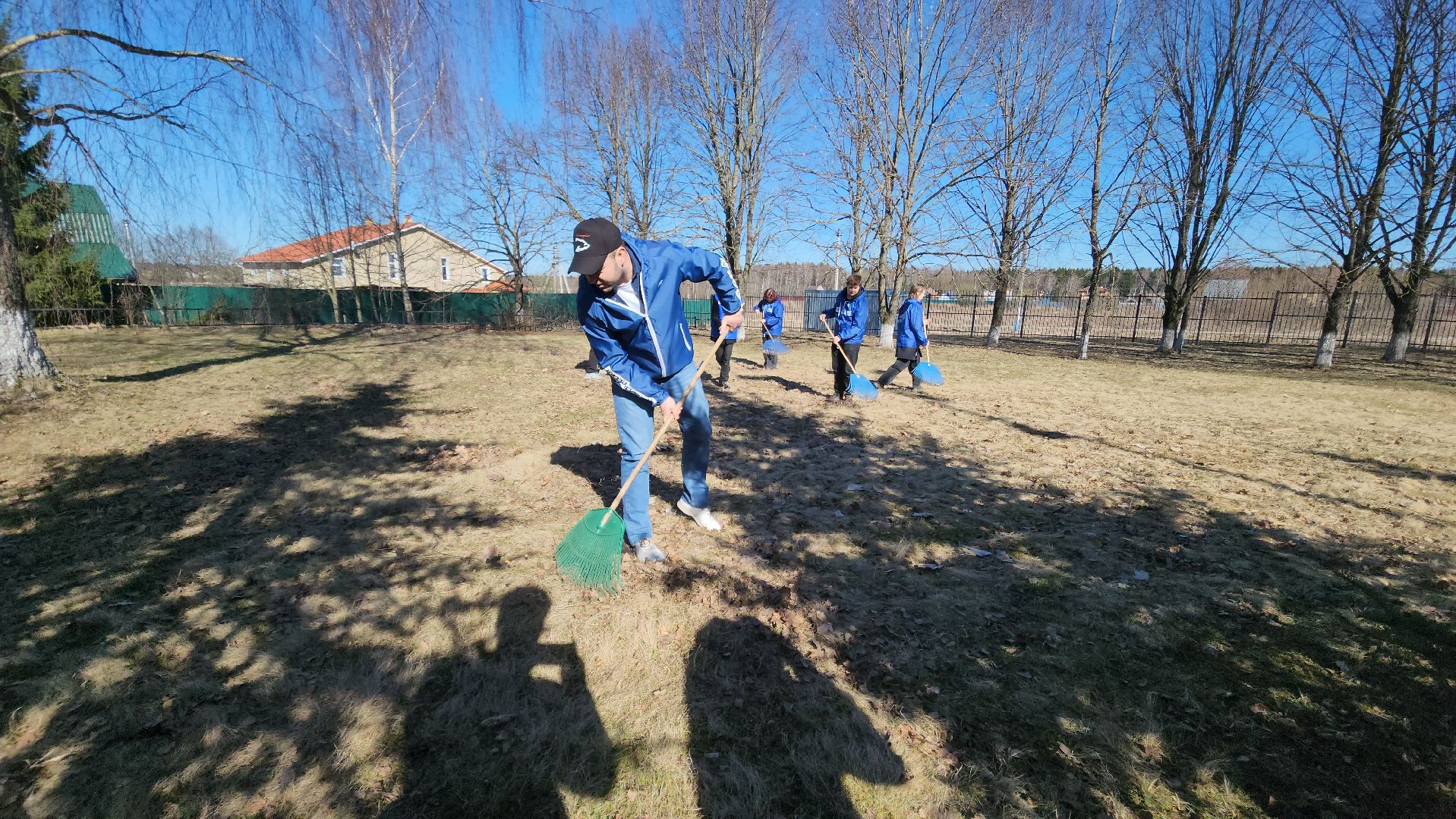субботник, молодая гвардия, красногорск, рубеж обороны москвы,