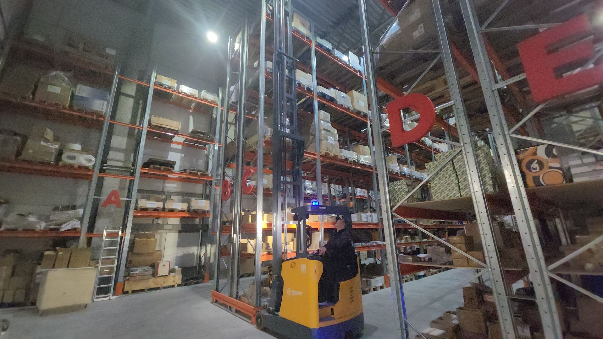 долгопрудный, УДТ-Техника,спецтехника, экскаваторы, погрузчики, детали, производство, земля за один рубль,