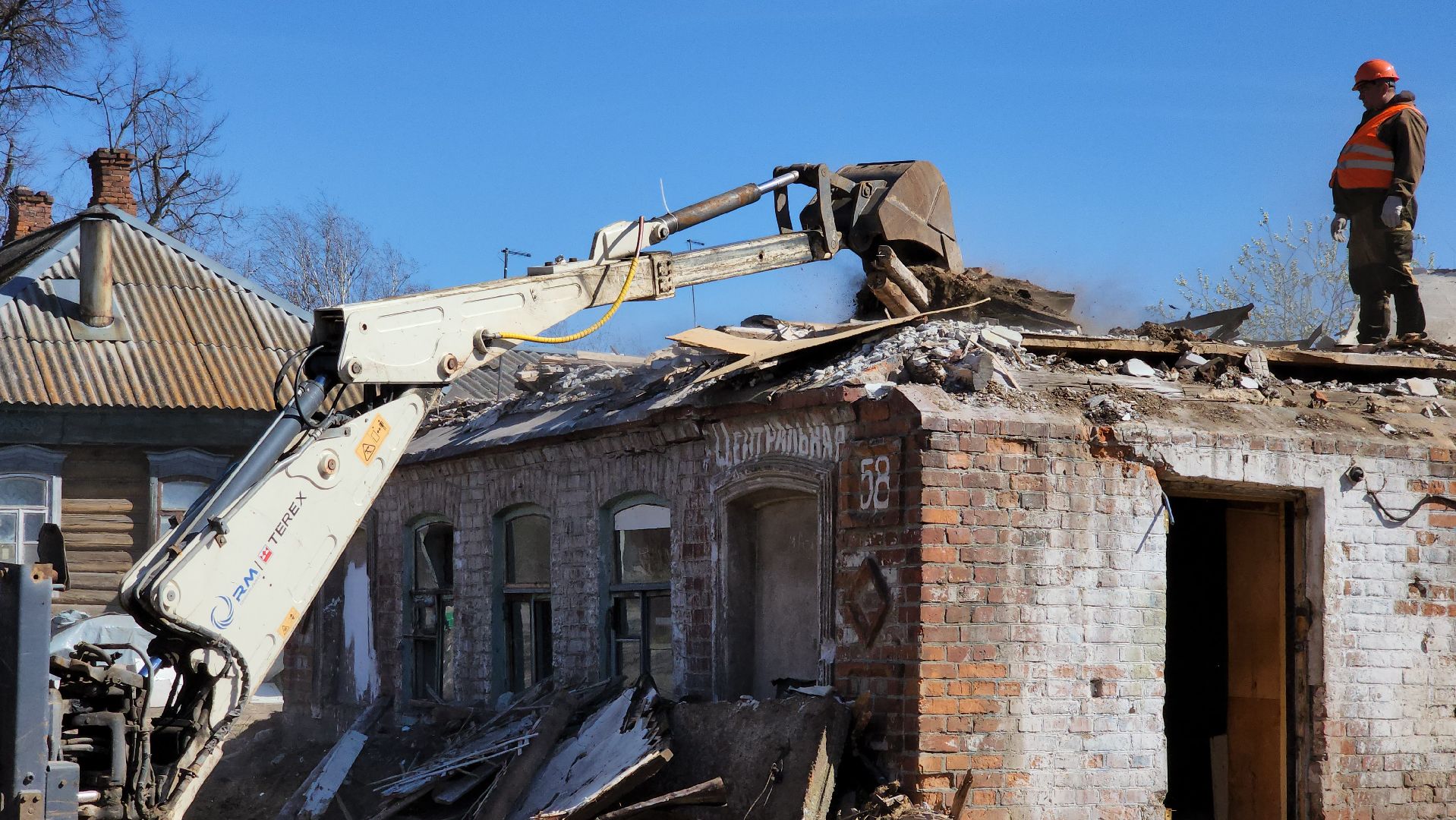 луховицкаяцрб, Белоомут, аварийное жилье,